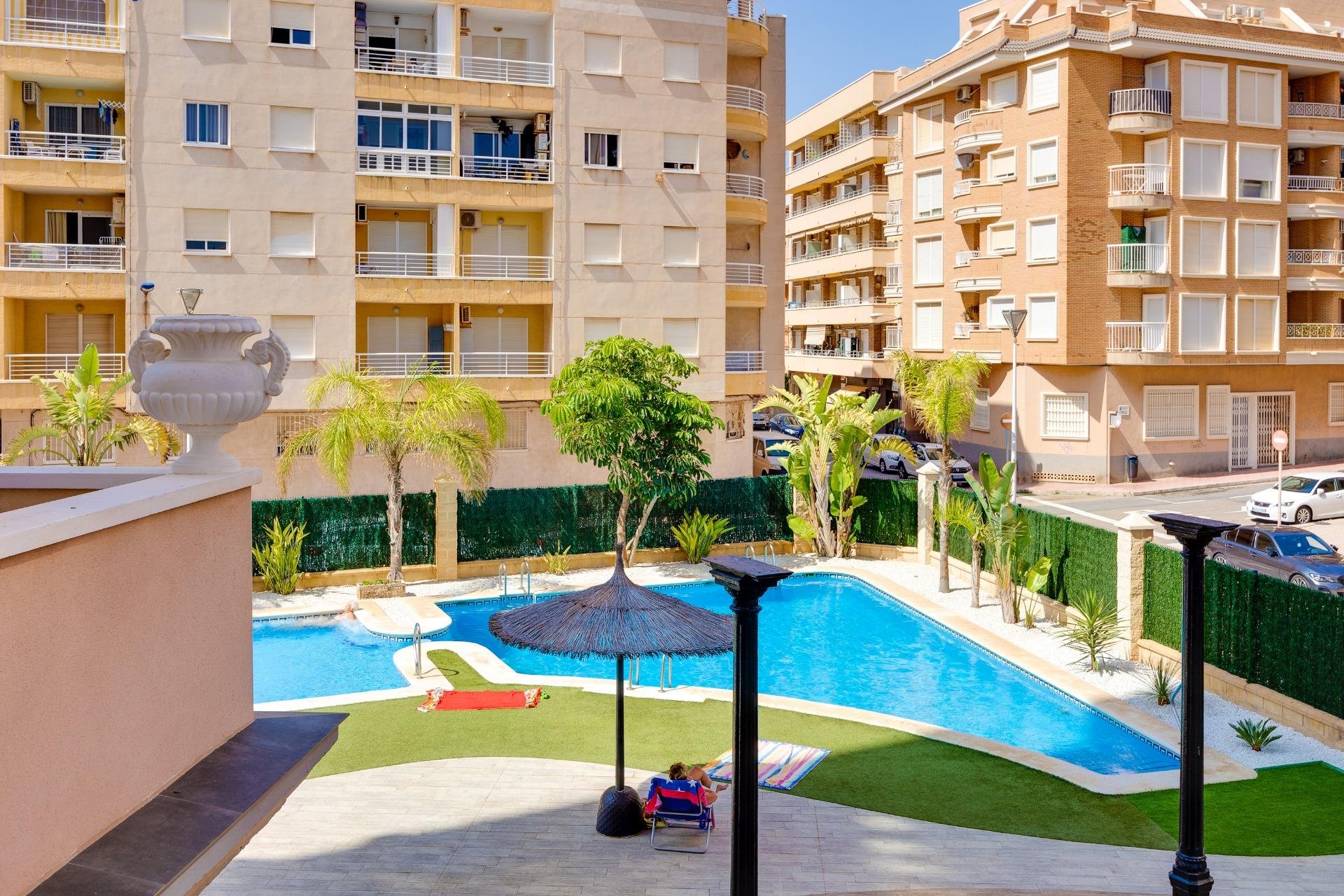 Segunda mano - Apartamento -
Torrevieja - Playa de los Locos