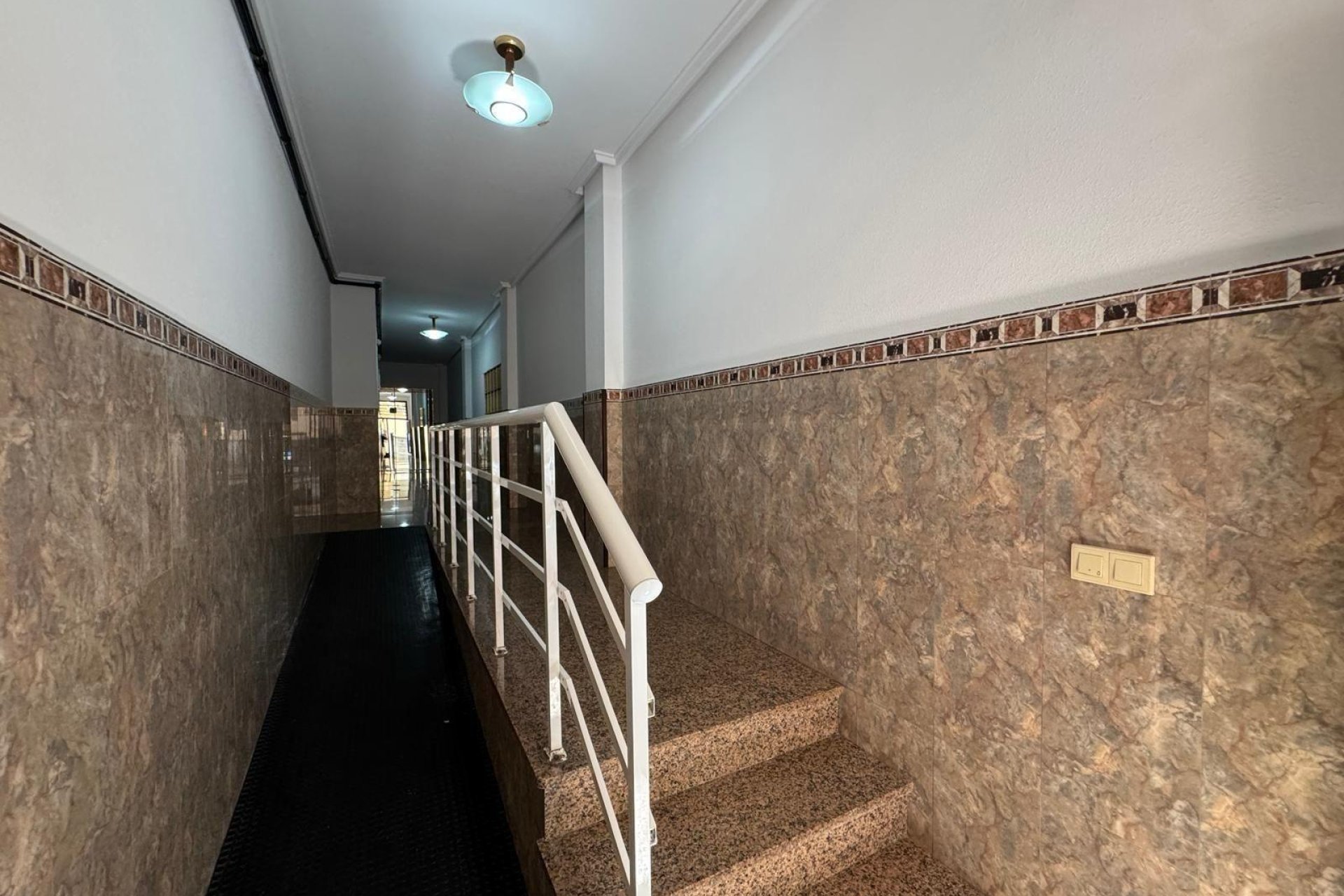 Segunda mano - Apartamento -
Torrevieja - Playa de los Locos
