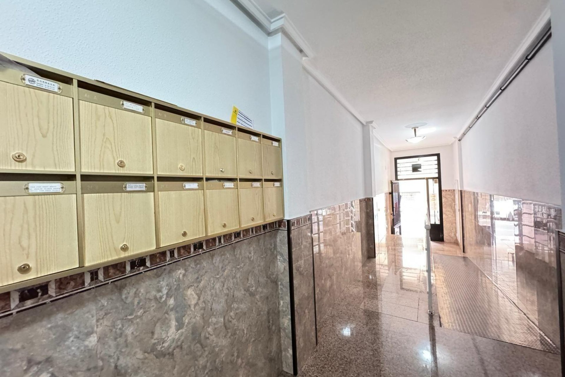 Segunda mano - Apartamento -
Torrevieja - Playa de los Locos