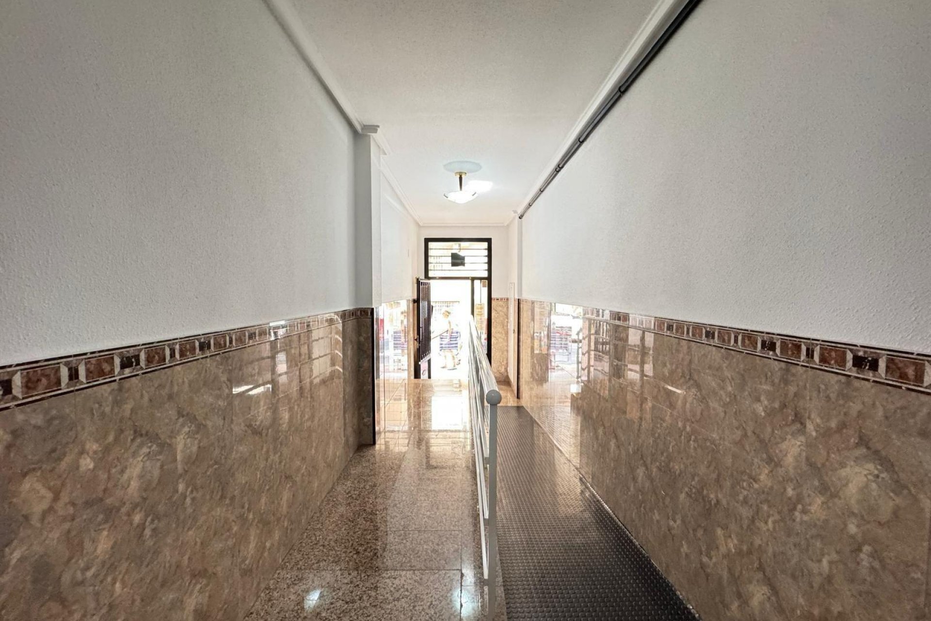 Segunda mano - Apartamento -
Torrevieja - Playa de los Locos