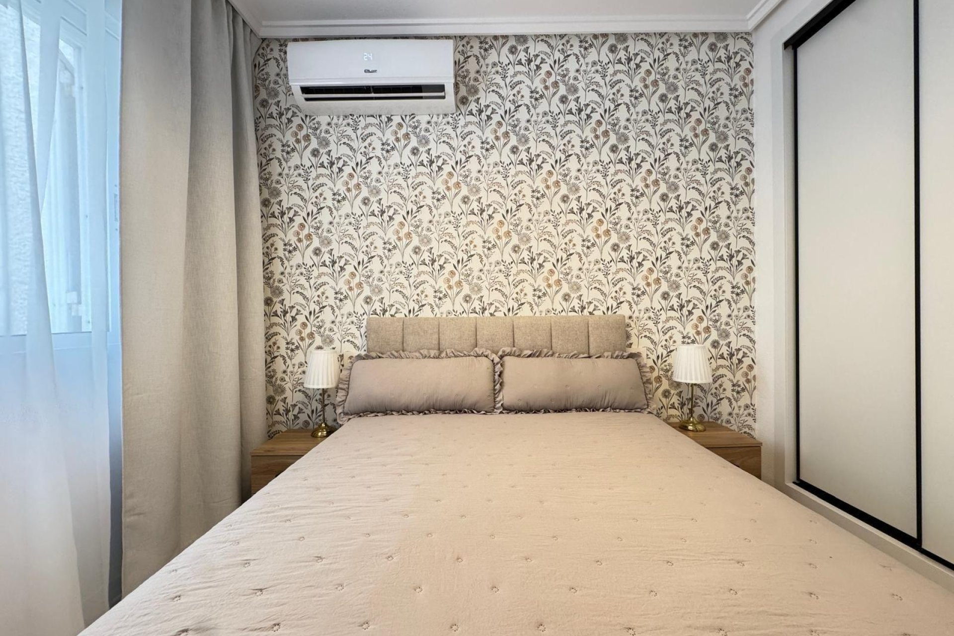 Segunda mano - Apartamento -
Torrevieja - Playa de los Locos