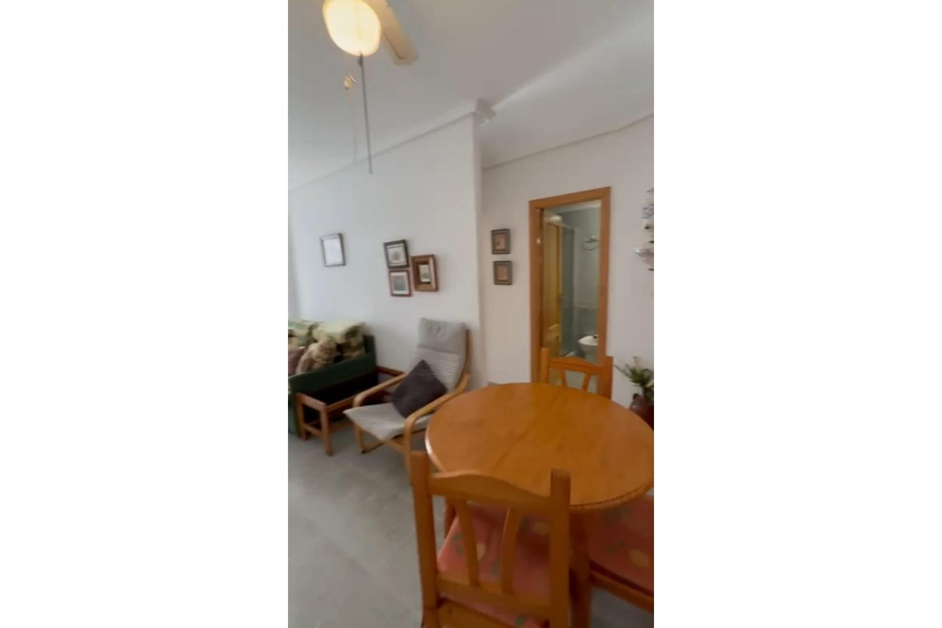 Segunda mano - Apartamento -
Torrevieja - Playa de los Locos