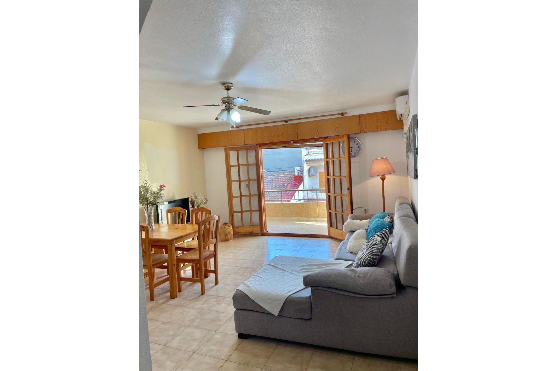 Segunda mano - Apartamento -
Torrevieja - Playa de los Locos