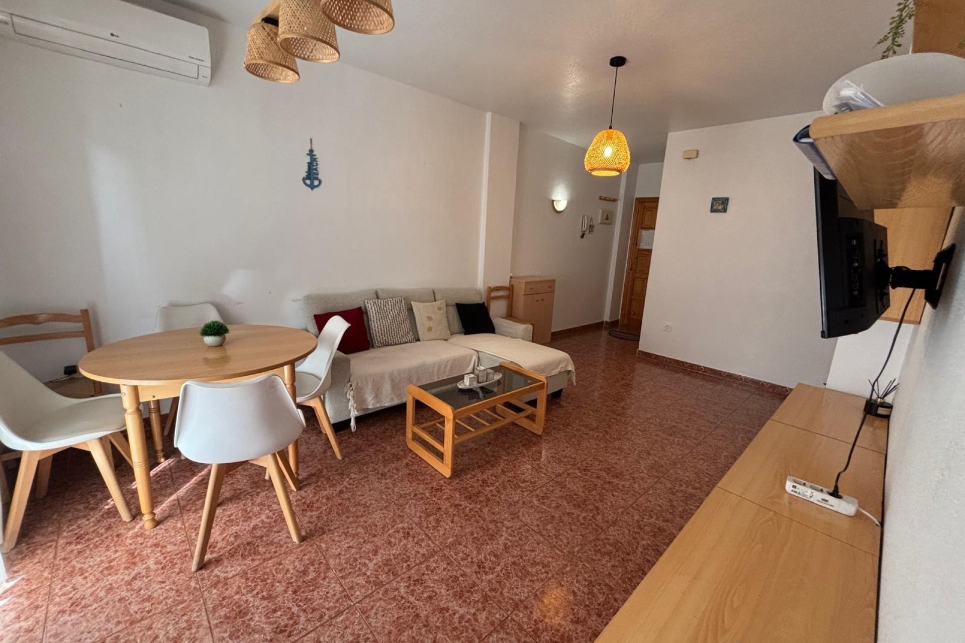 Segunda mano - Apartamento -
Torrevieja - Playa de los Locos