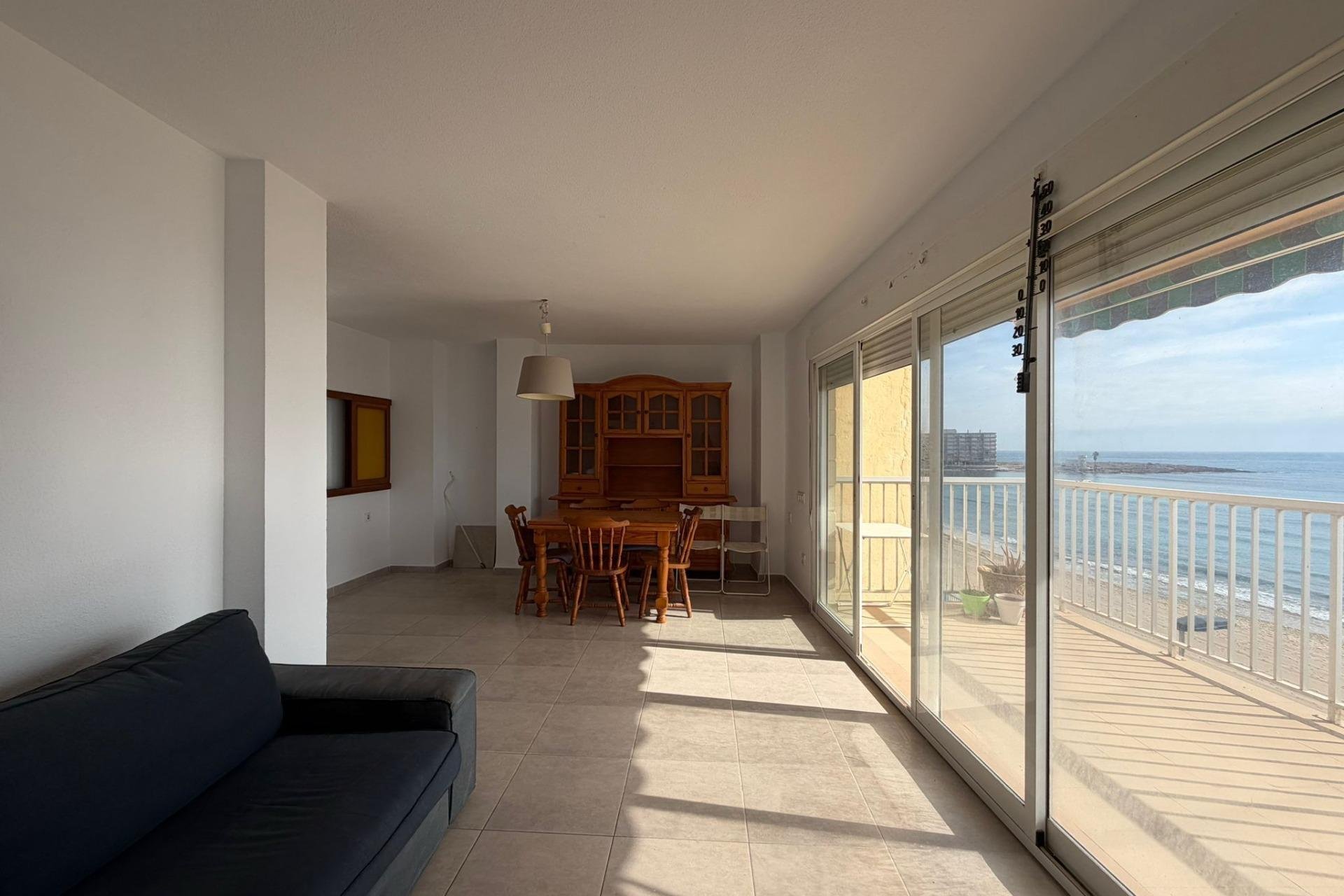 Segunda mano - Apartamento -
Torrevieja - Playa de los Locos