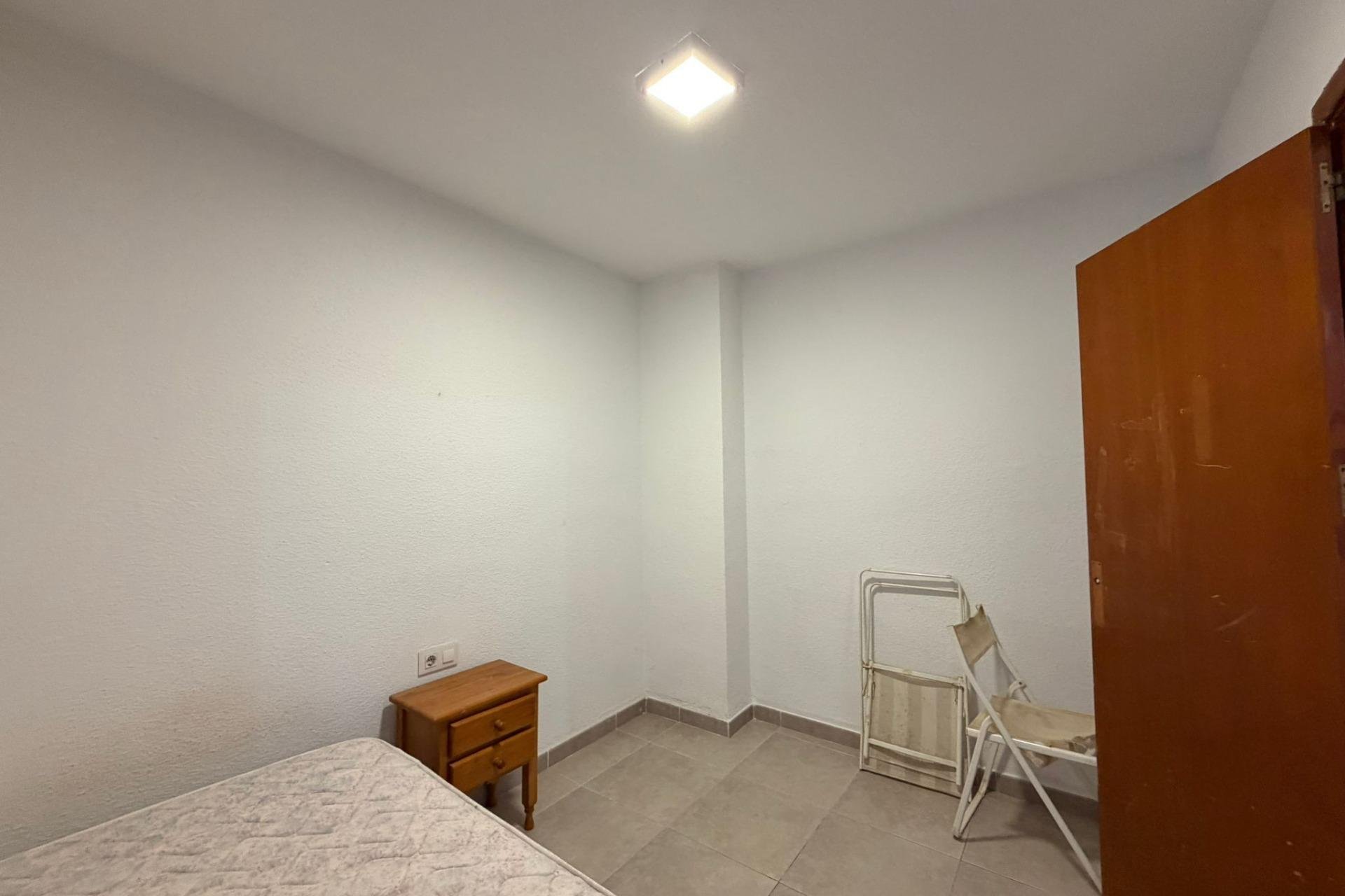 Segunda mano - Apartamento -
Torrevieja - Playa de los Locos
