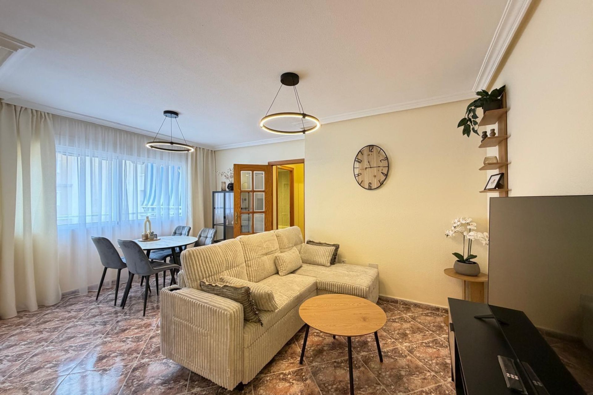 Segunda mano - Apartamento -
Torrevieja - Playa de los Locos