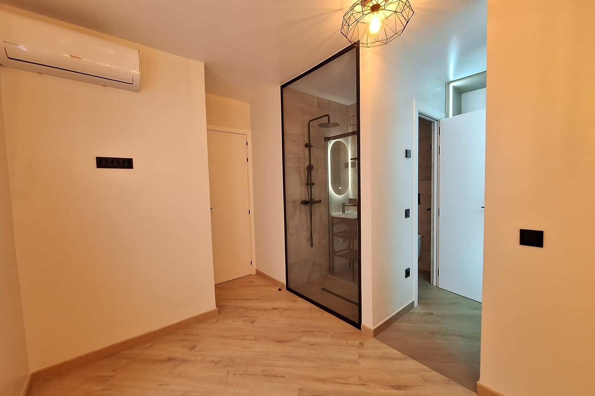 Segunda mano - Apartamento -
Torrevieja - Playa de los Locos
