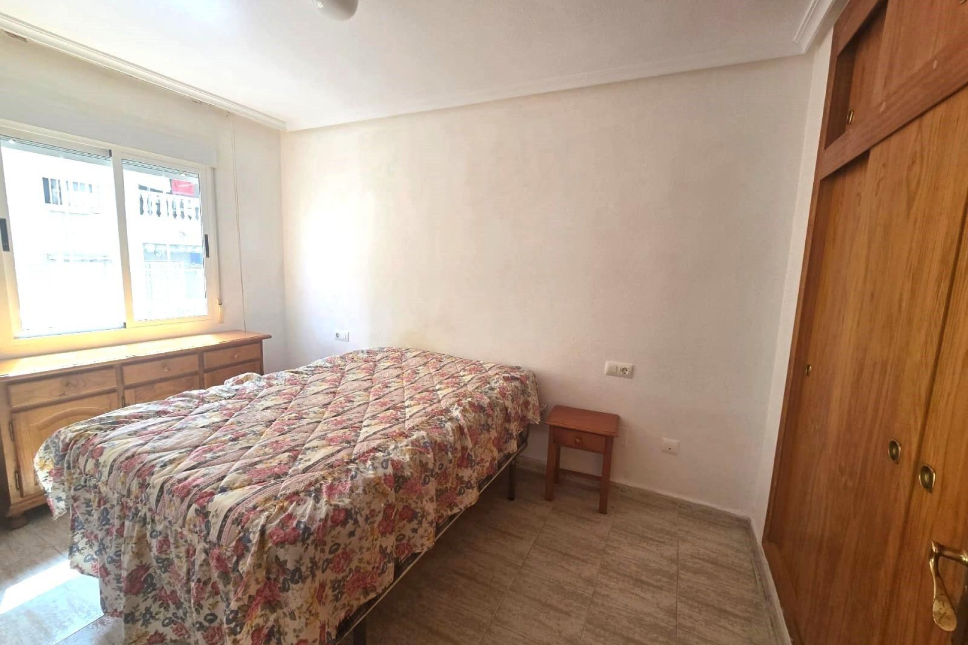 Segunda mano - Apartamento -
Torrevieja - Playa de los Locos