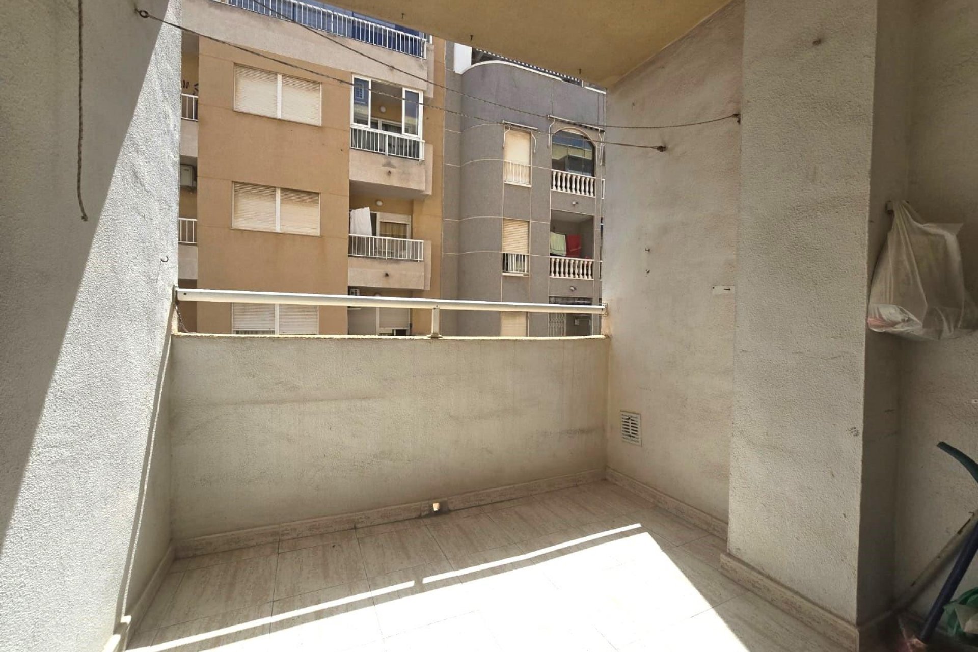 Segunda mano - Apartamento -
Torrevieja - Playa de los Locos