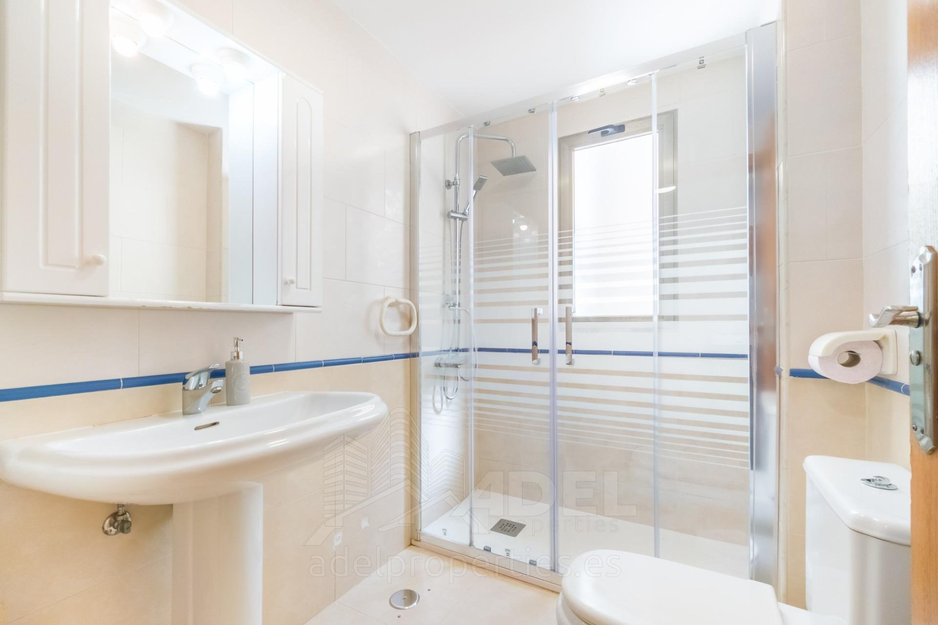 Segunda mano - Apartamento -
Torrevieja - Playa de los Locos