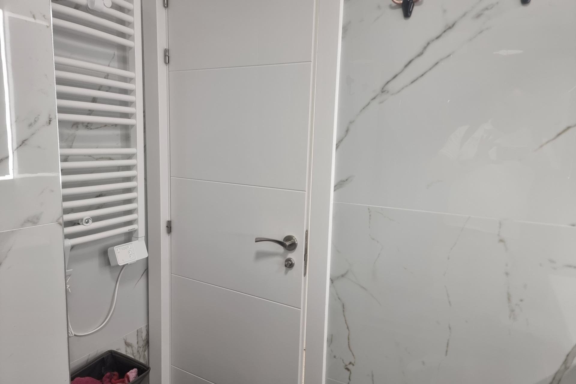 Segunda mano - Apartamento -
Torrevieja - Playa de los Locos