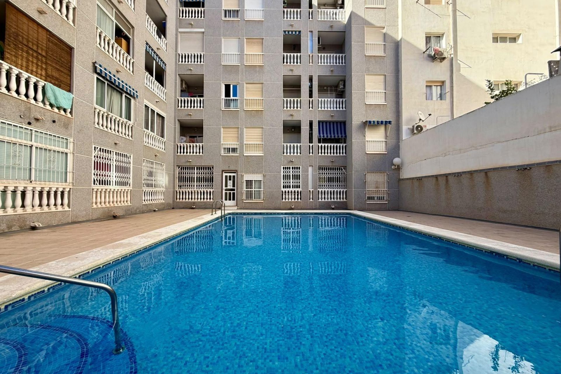 Segunda mano - Apartamento -
Torrevieja - Playa de los Locos