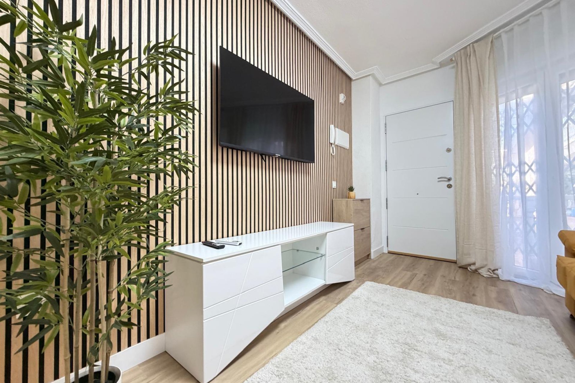 Segunda mano - Apartamento -
Torrevieja - Playa de los Locos