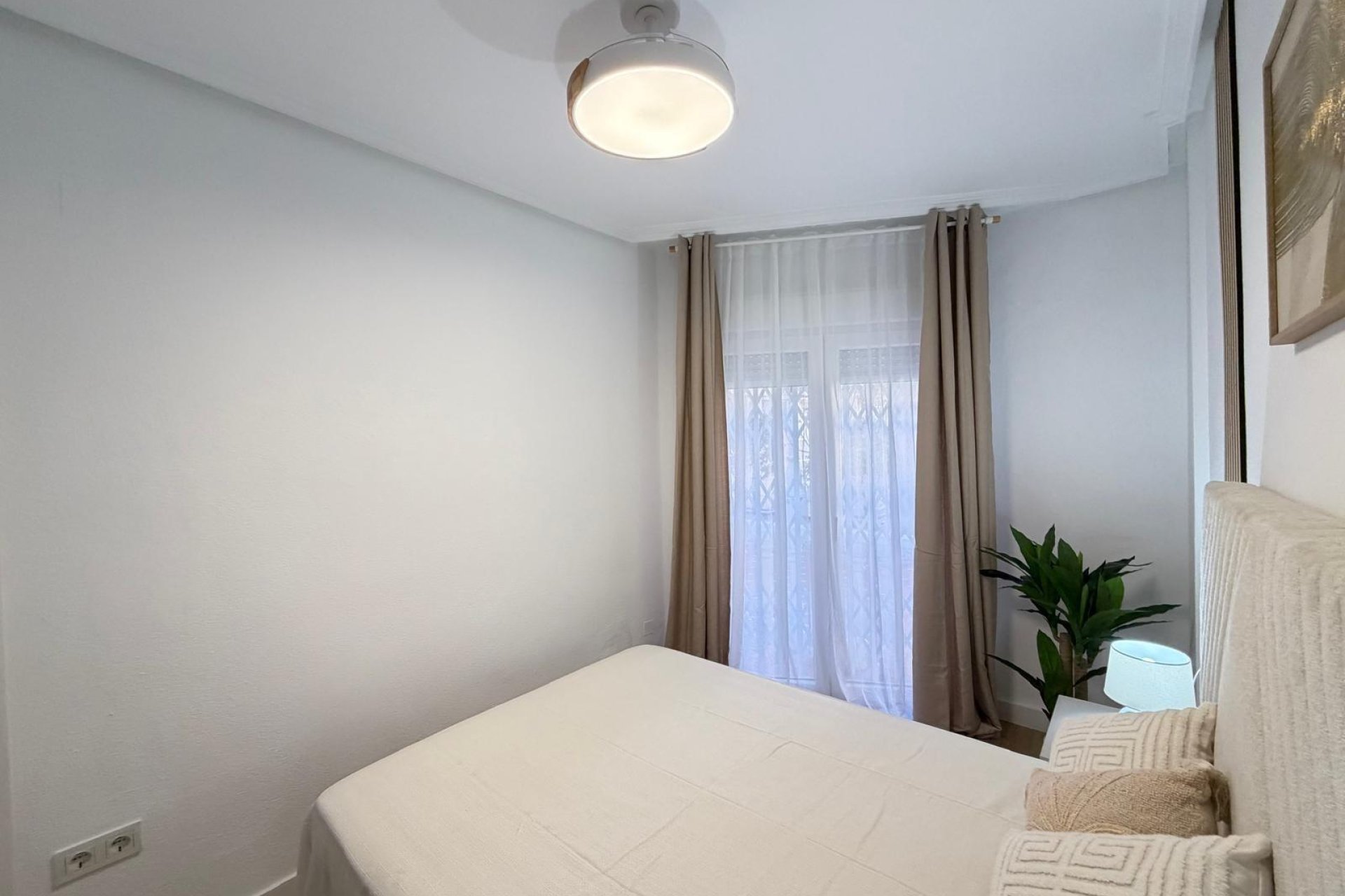 Segunda mano - Apartamento -
Torrevieja - Playa de los Locos