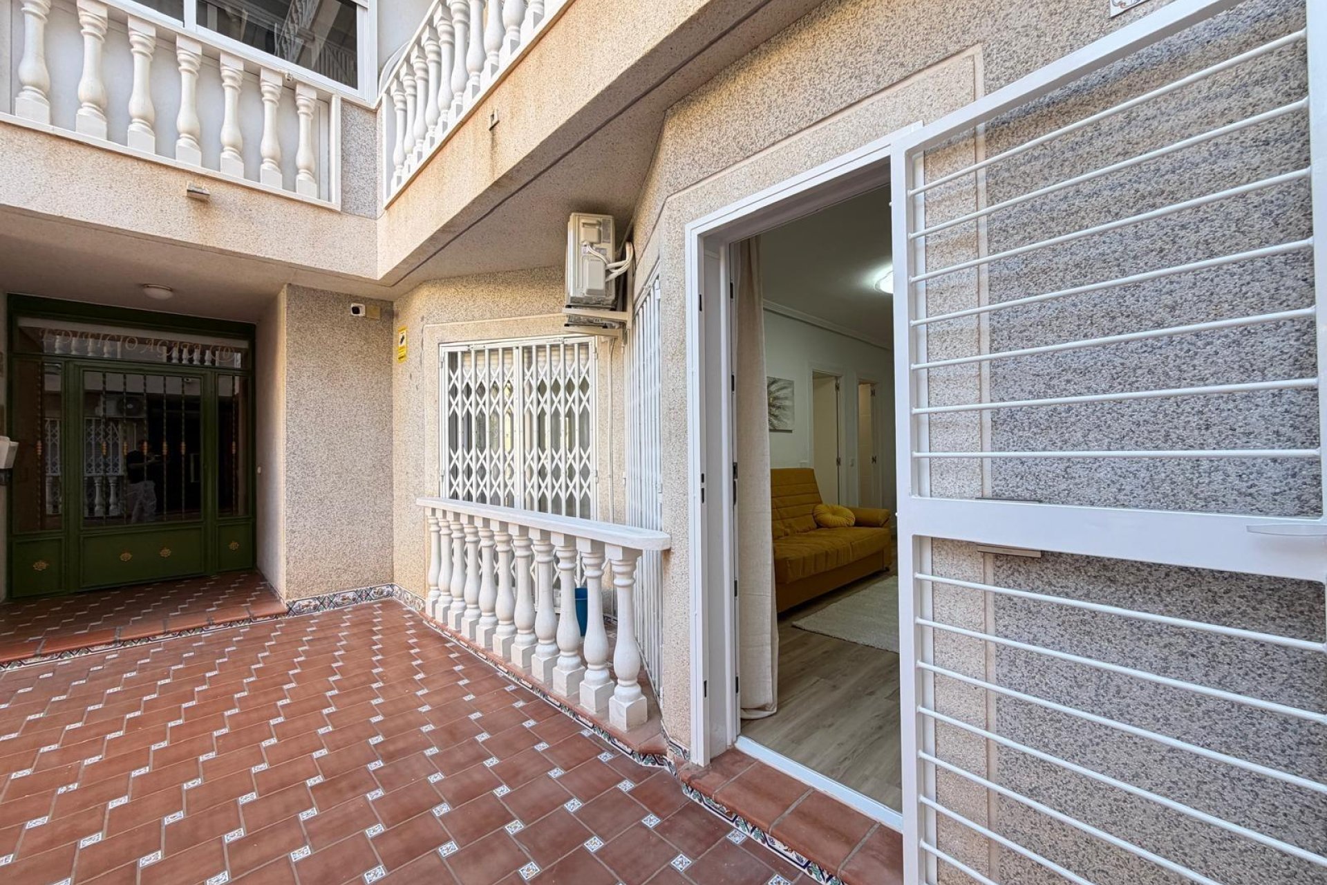 Segunda mano - Apartamento -
Torrevieja - Playa de los Locos