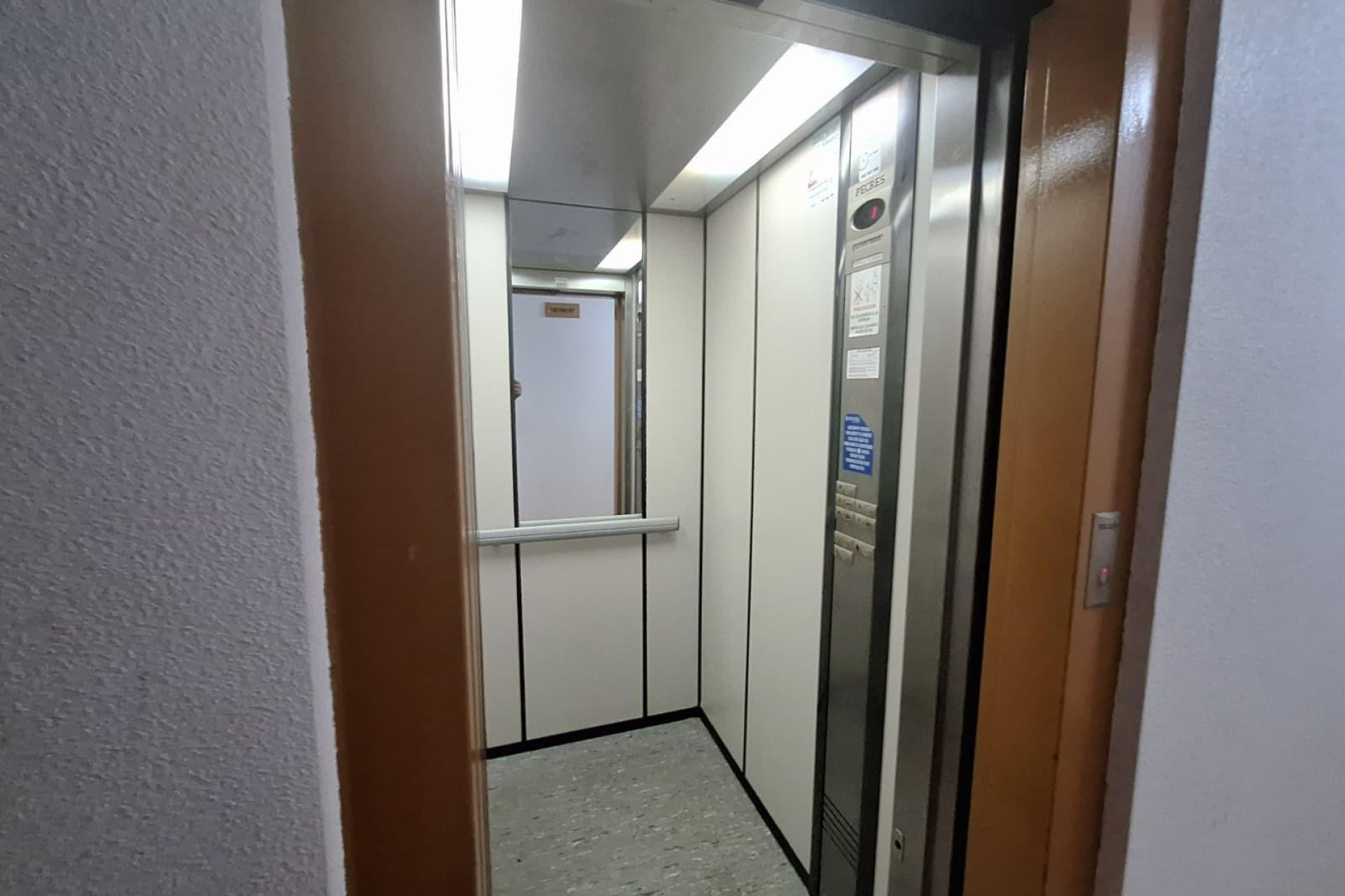 Segunda mano - Apartamento -
Torrevieja - Playa de los Locos