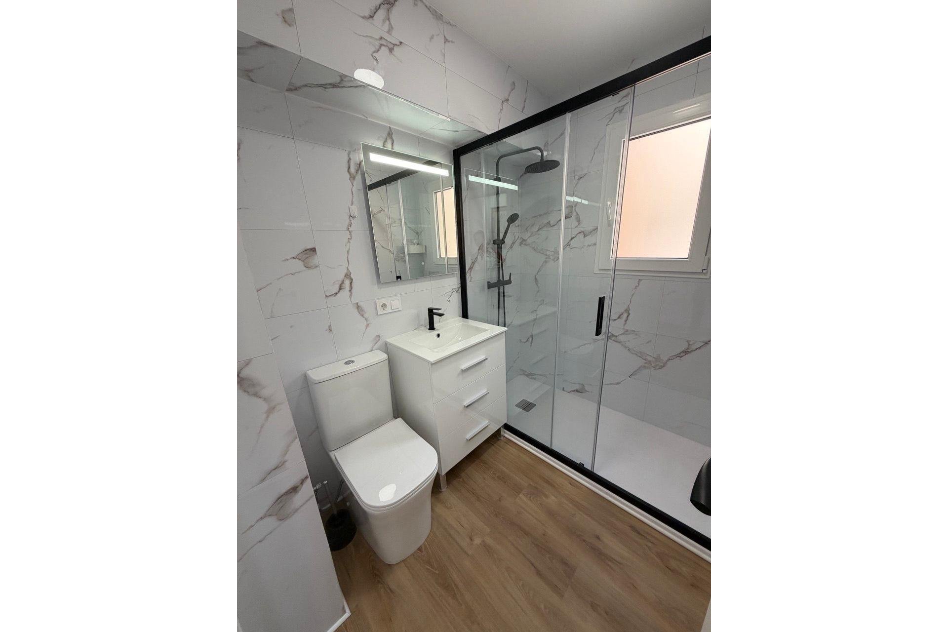Segunda mano - Apartamento -
Torrevieja - Playa de los Locos