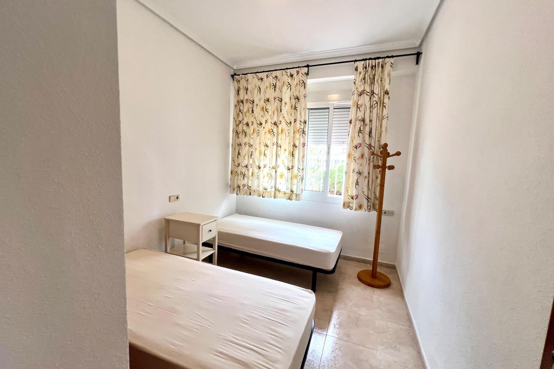 Segunda mano - Apartamento -
Torrevieja - Playa De Los Naufragos