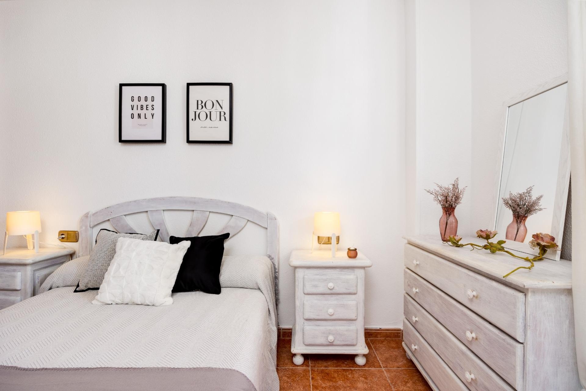 Segunda mano - Apartamento -
Torrevieja - Playa De Los Naufragos