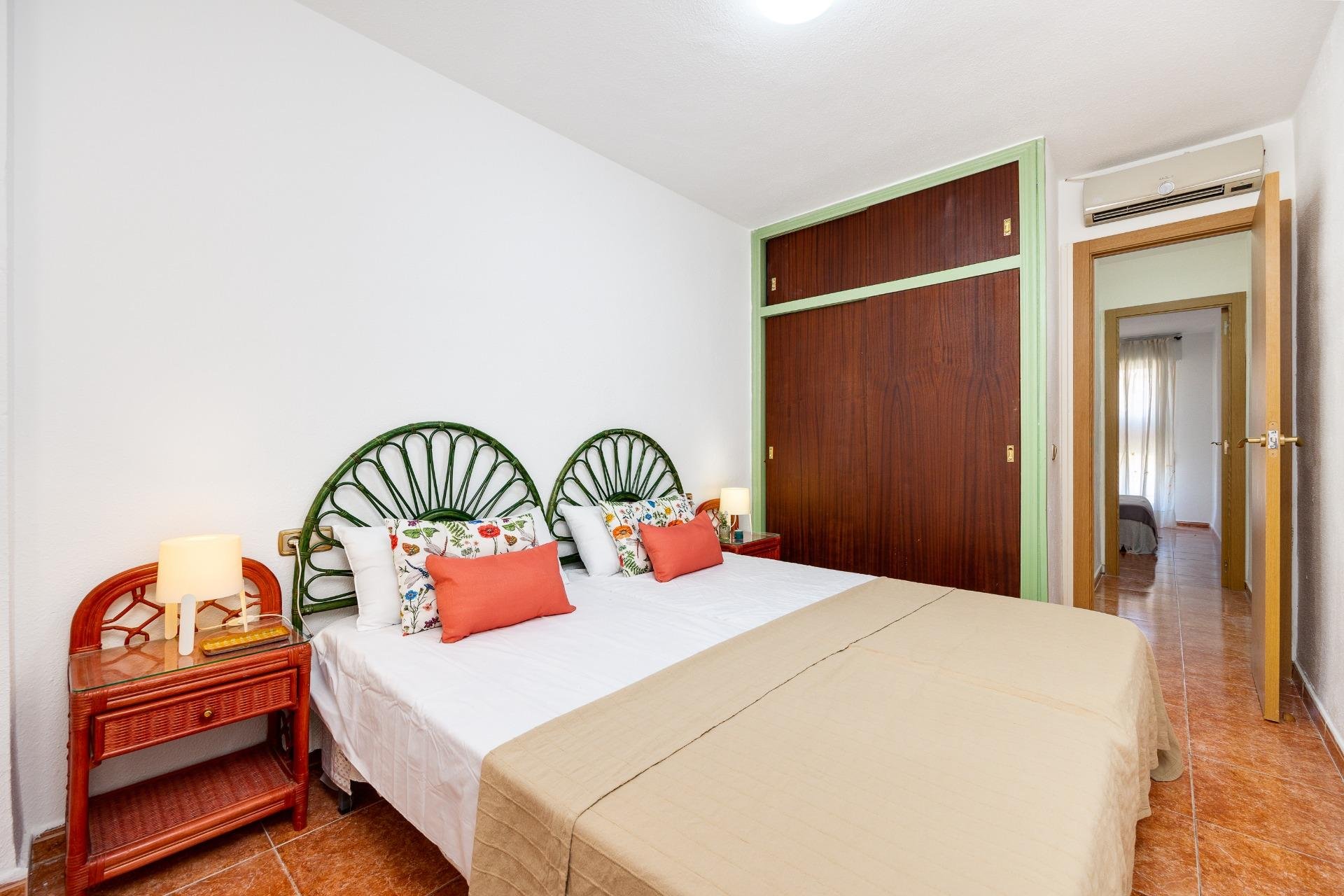 Segunda mano - Apartamento -
Torrevieja - Playa De Los Naufragos