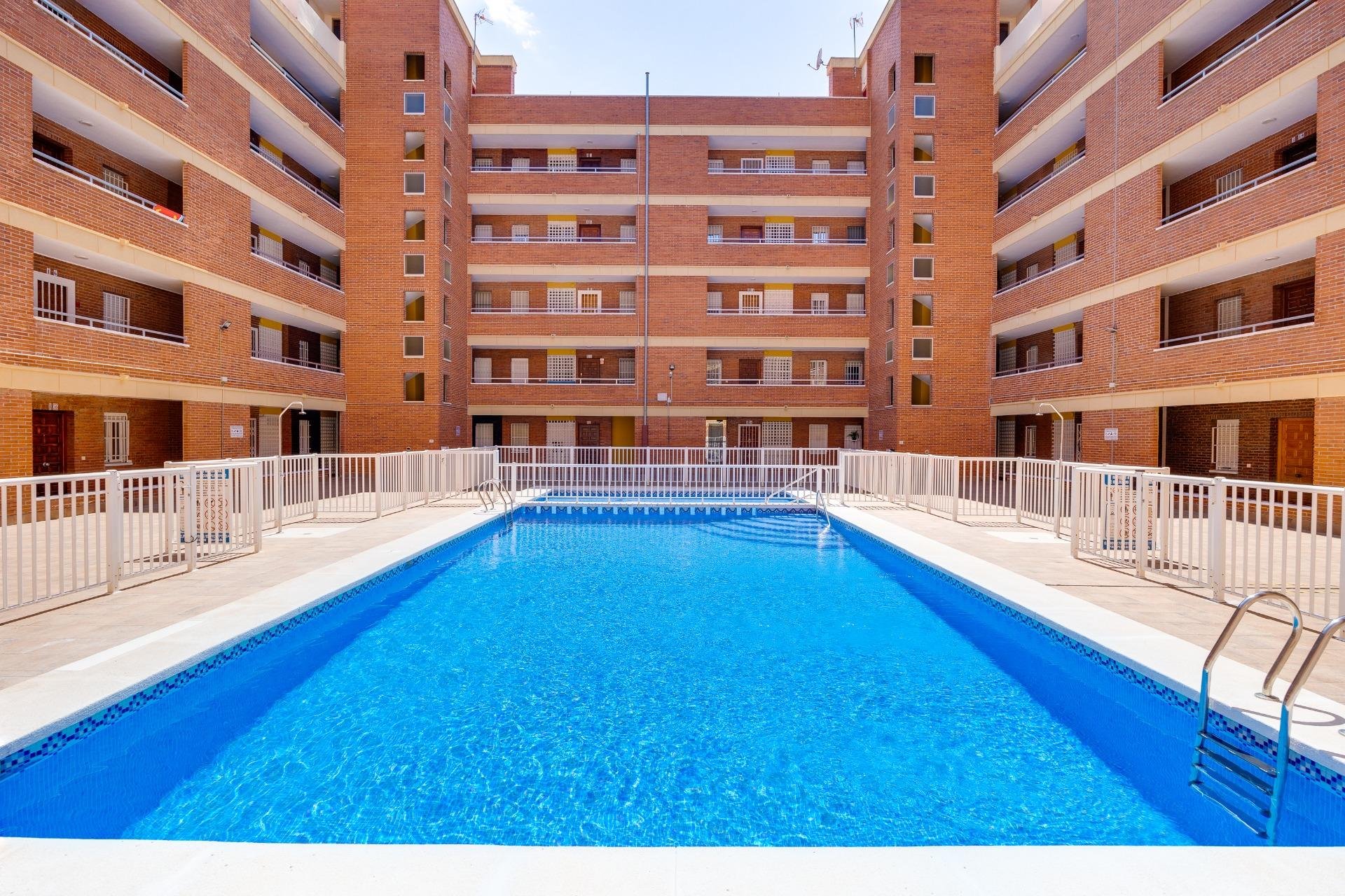 Segunda mano - Apartamento -
Torrevieja - Playa De Los Naufragos