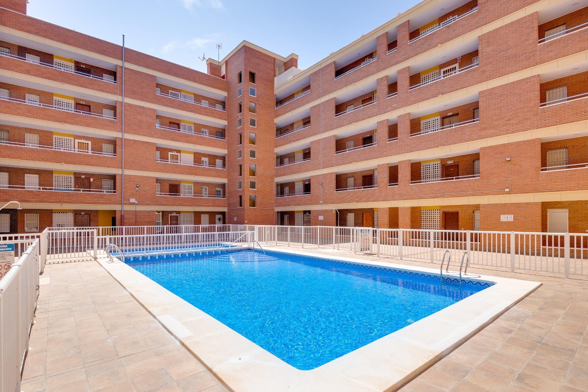 Segunda mano - Apartamento -
Torrevieja - Playa De Los Naufragos