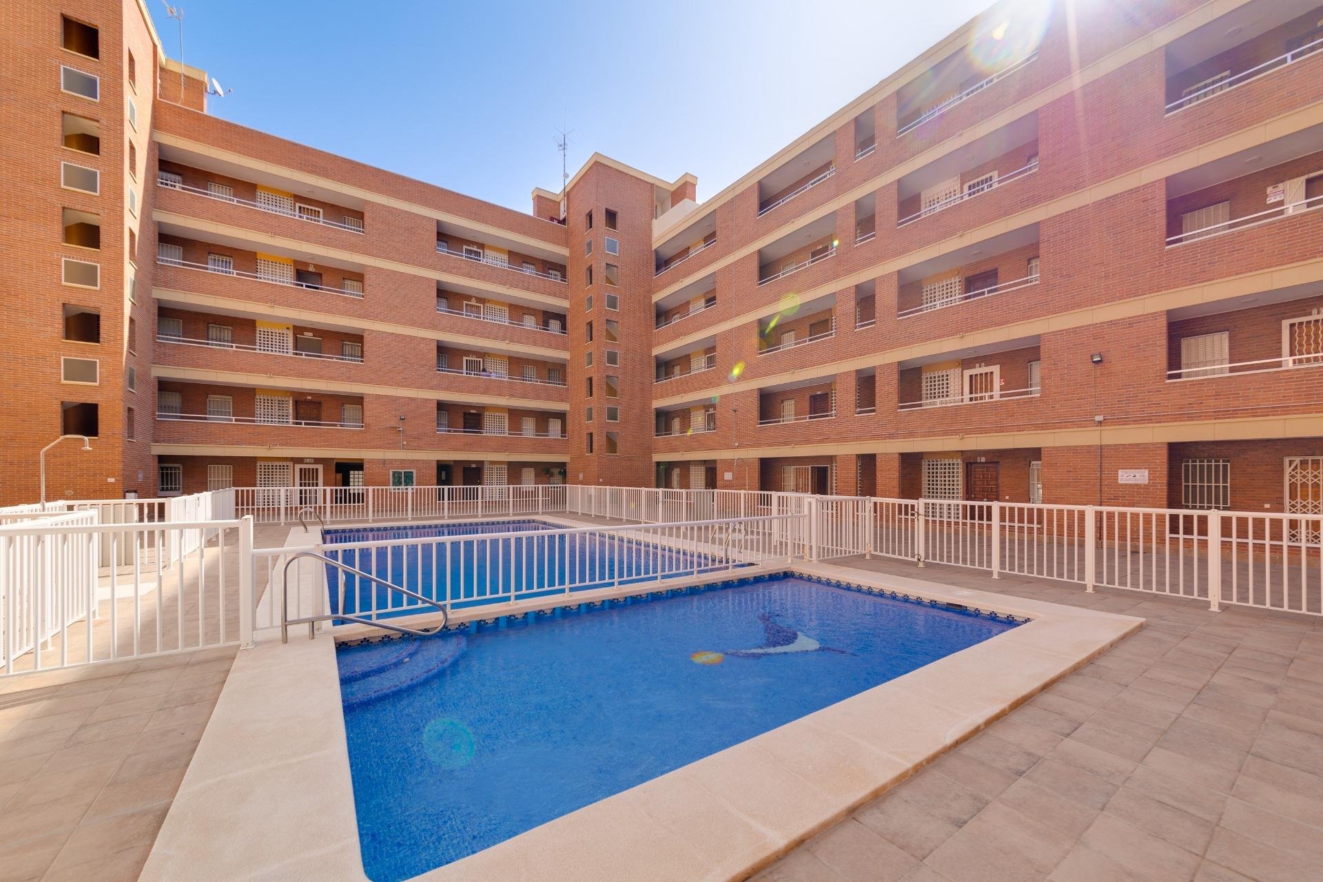 Segunda mano - Apartamento -
Torrevieja - Playa De Los Naufragos