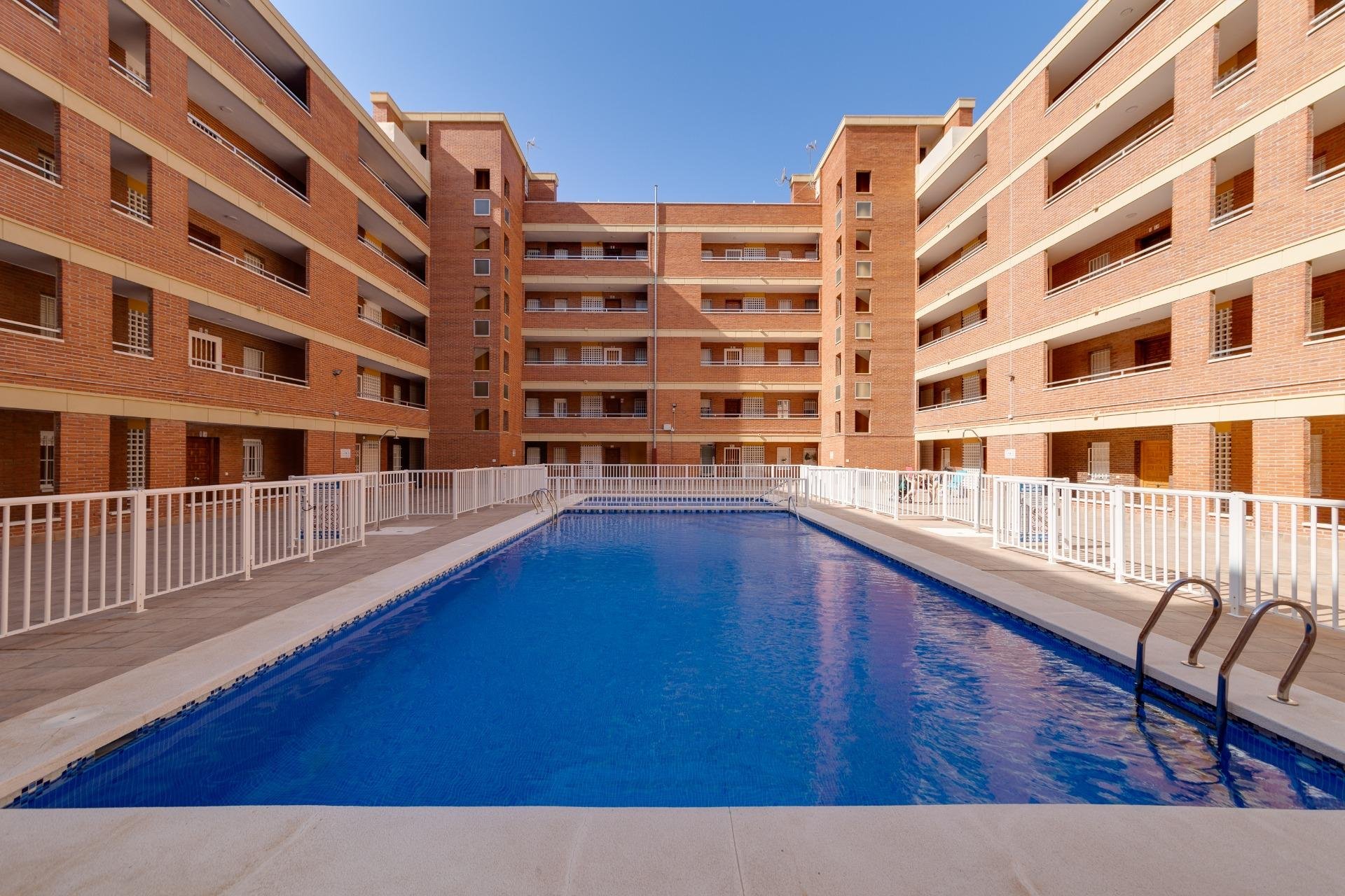 Segunda mano - Apartamento -
Torrevieja - Playa De Los Naufragos