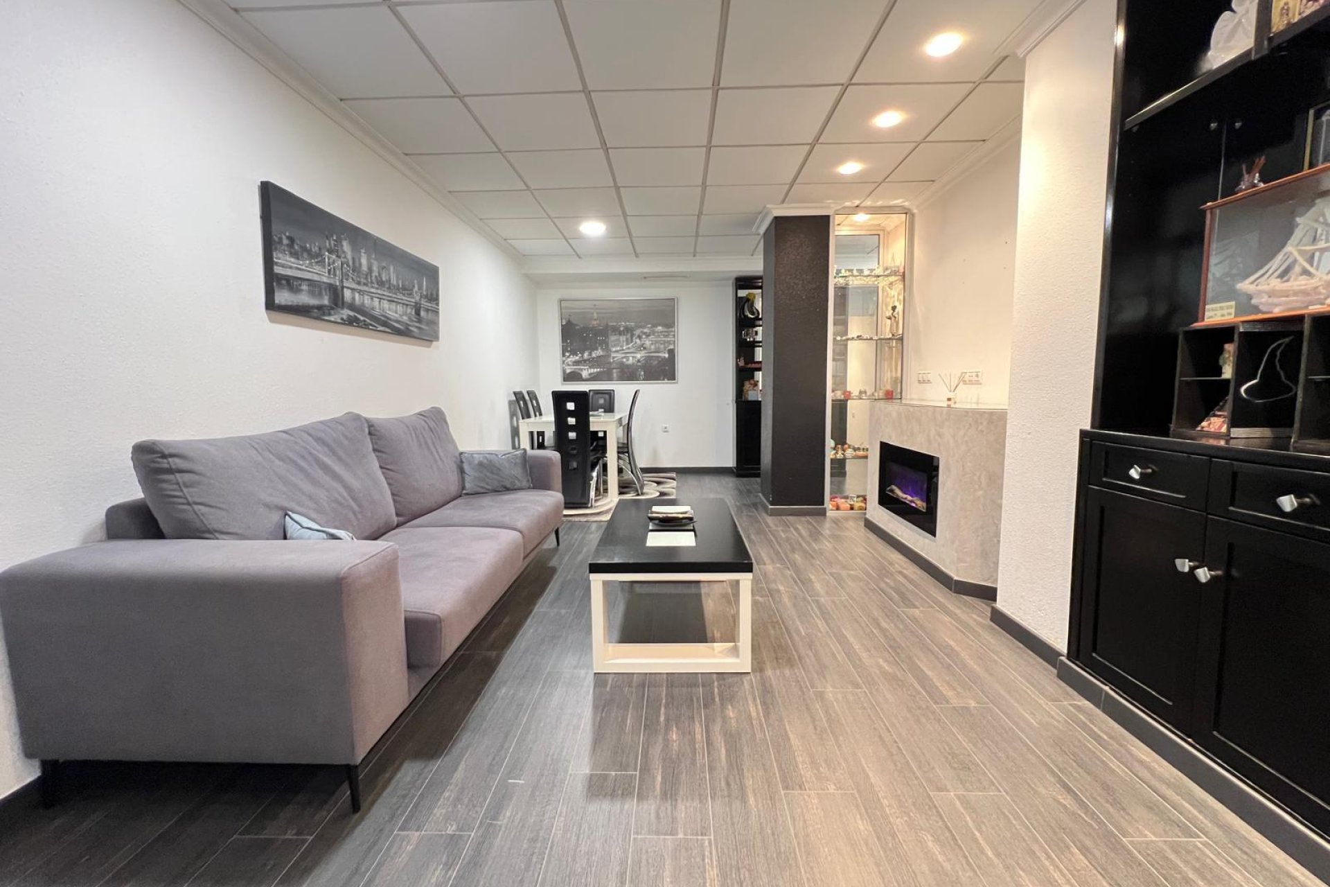 Segunda mano - Apartamento -
Torrevieja - Playa del Cura
