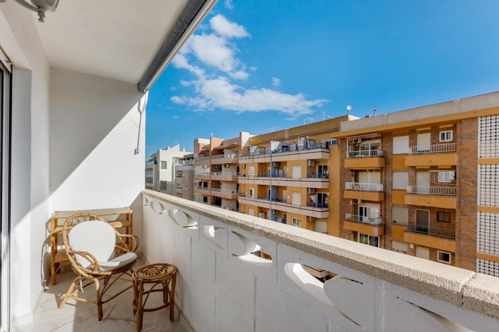 Segunda mano - Apartamento -
Torrevieja - Playa del Cura