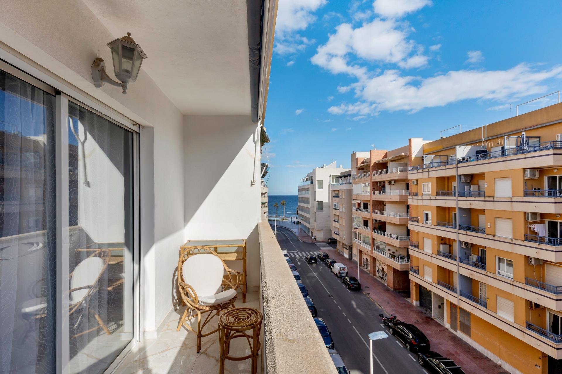 Segunda mano - Apartamento -
Torrevieja - Playa del Cura