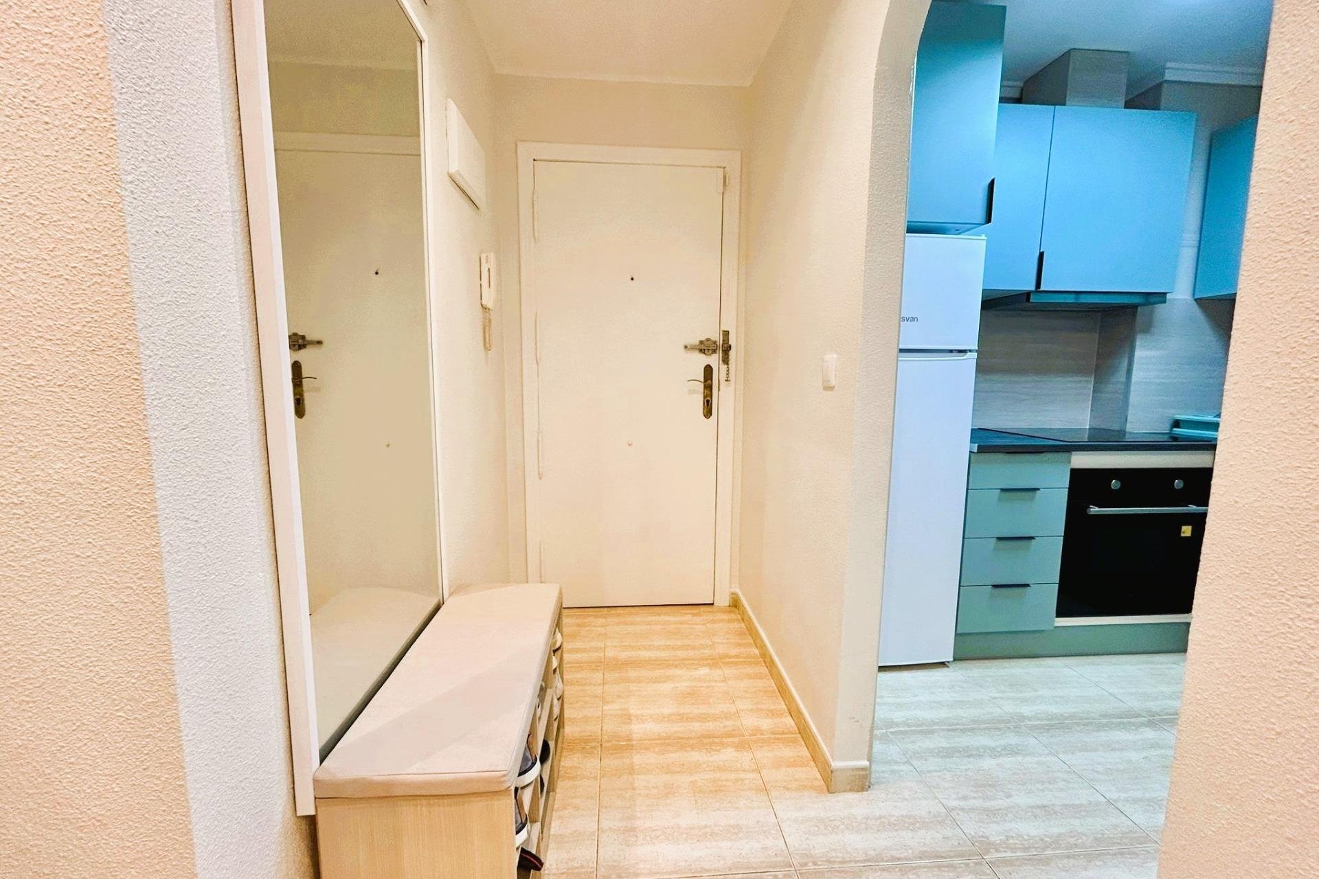 Segunda mano - Apartamento -
Torrevieja - Playa del Cura