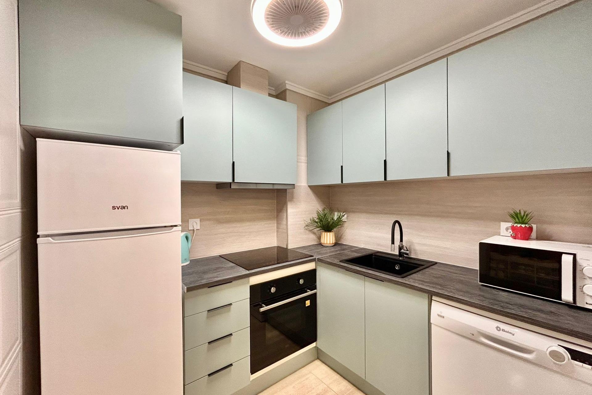 Segunda mano - Apartamento -
Torrevieja - Playa del Cura