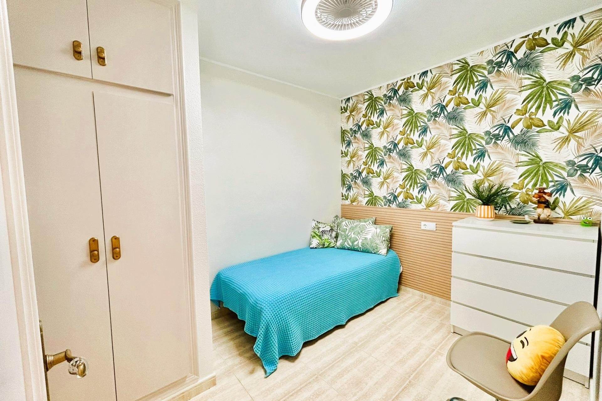 Segunda mano - Apartamento -
Torrevieja - Playa del Cura