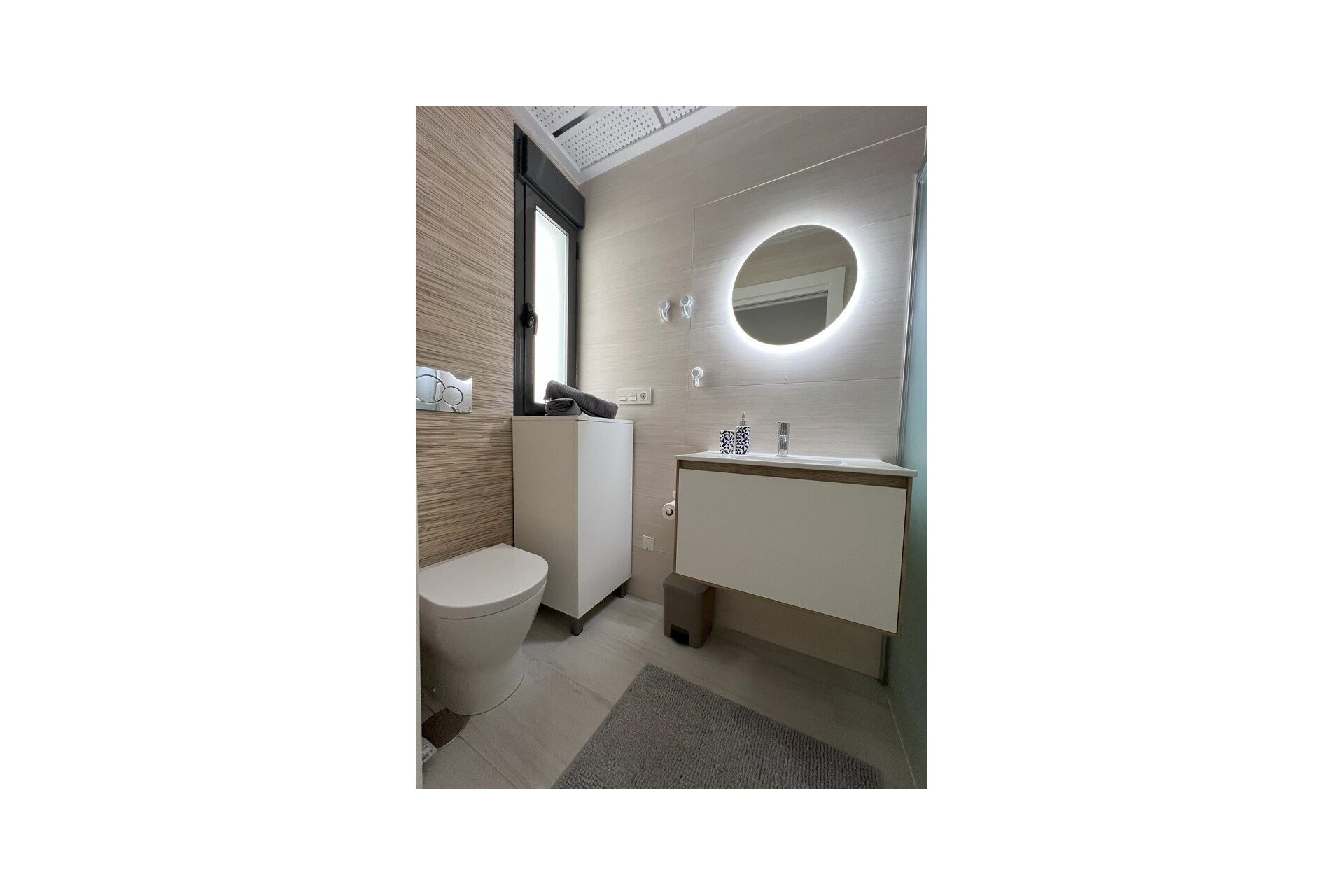 Segunda mano - Apartamento -
Torrevieja - Playa del Cura