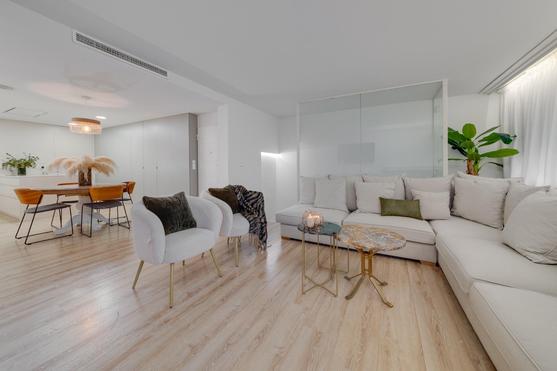 Segunda mano - Apartamento -
Torrevieja - Playa del Cura