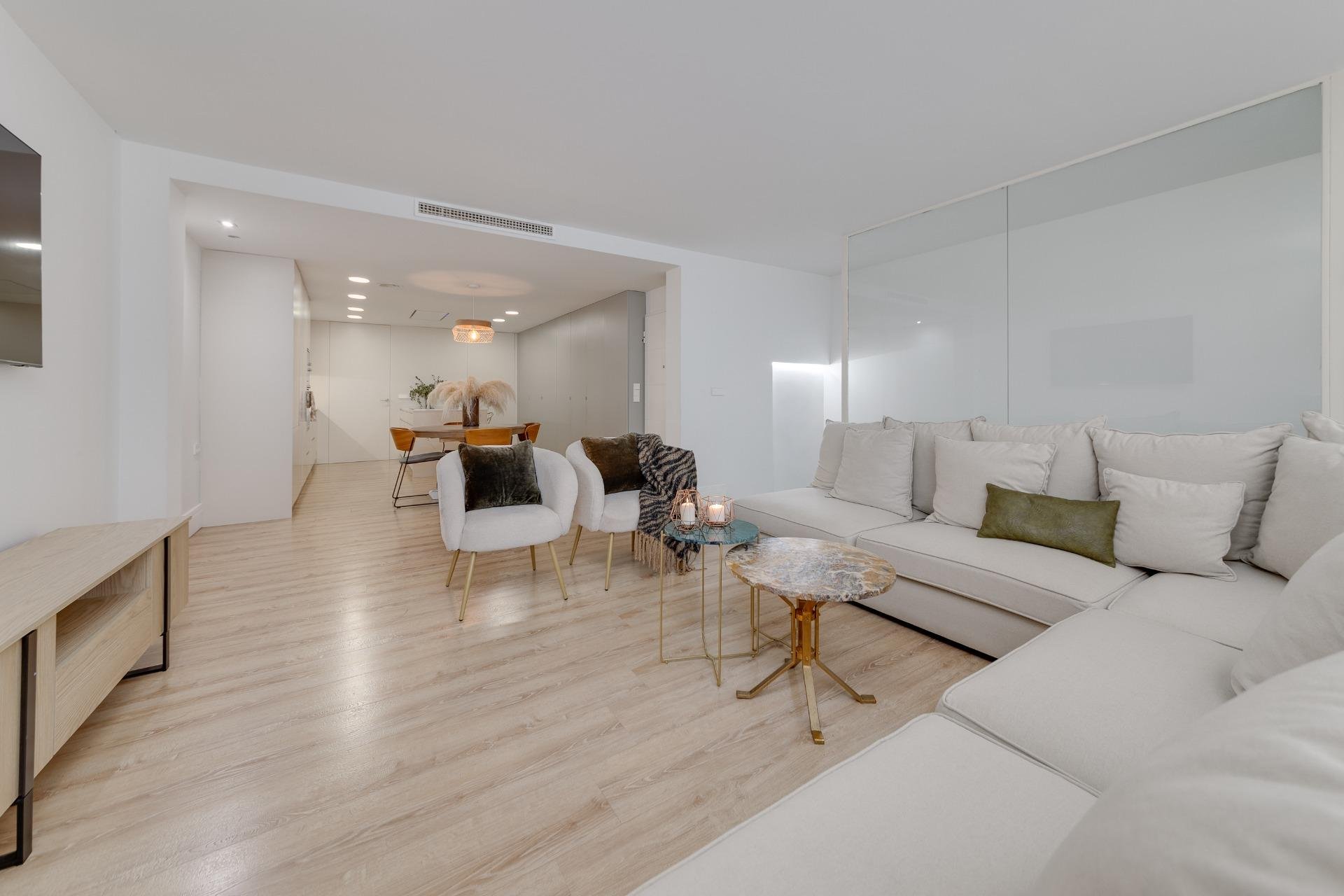 Segunda mano - Apartamento -
Torrevieja - Playa del Cura