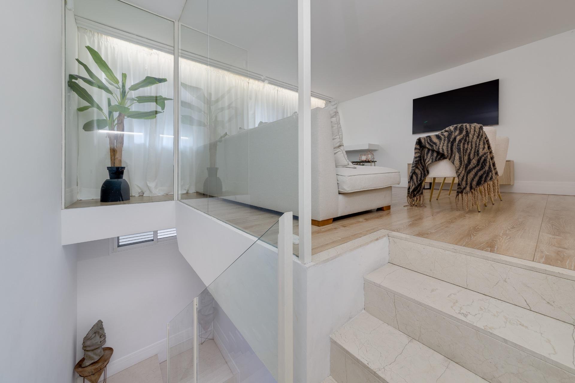 Segunda mano - Apartamento -
Torrevieja - Playa del Cura