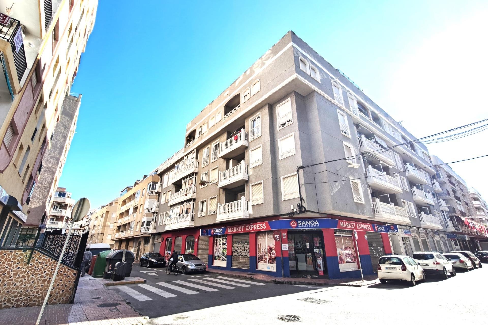 Segunda mano - Apartamento -
Torrevieja - Playa del Cura