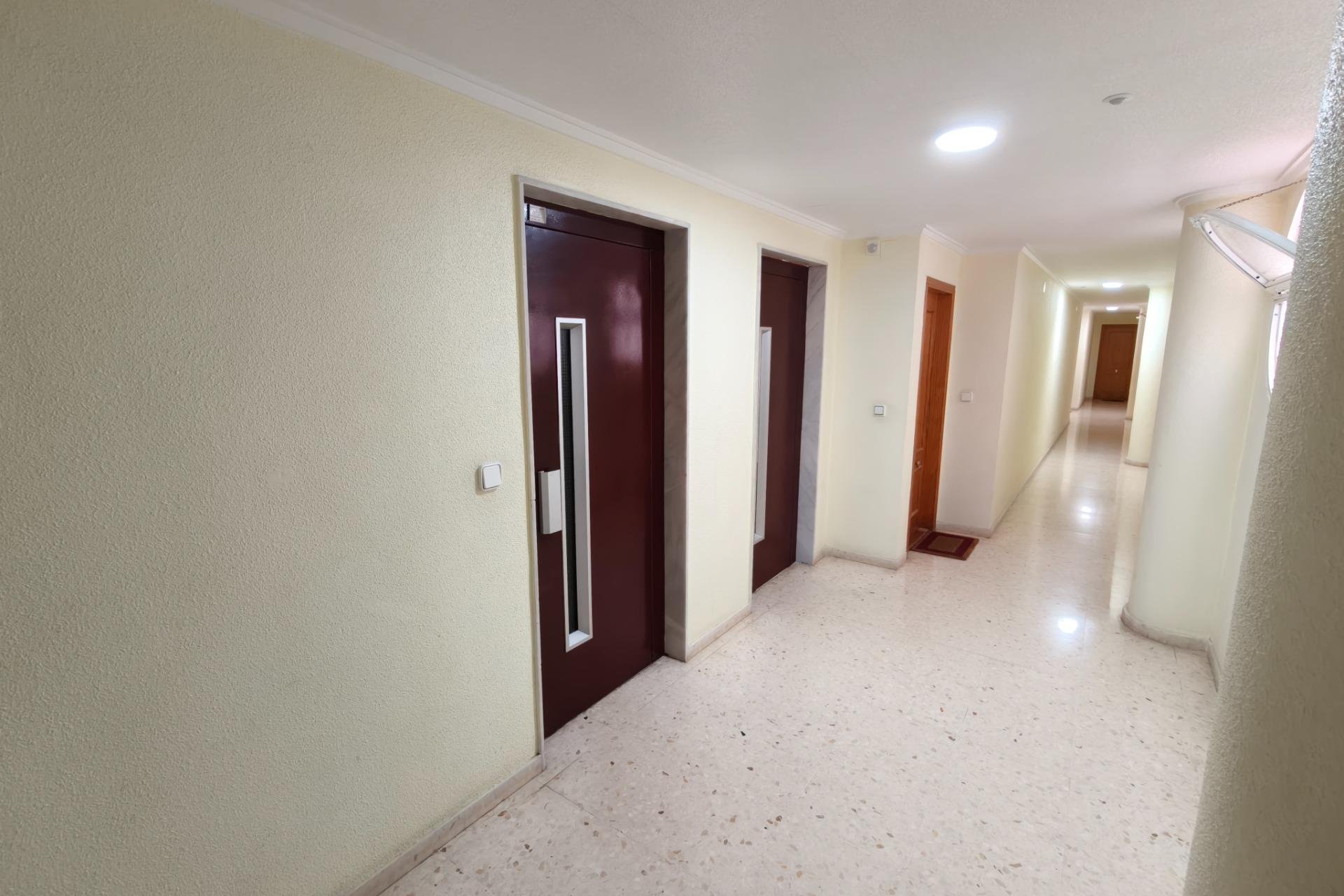 Segunda mano - Apartamento -
Torrevieja - Playa del Cura