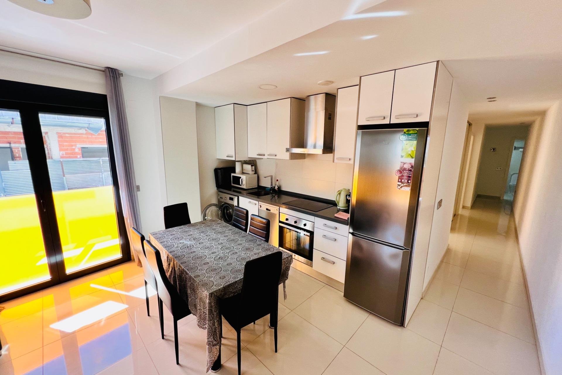 Segunda mano - Apartamento -
Torrevieja - Playa del Cura