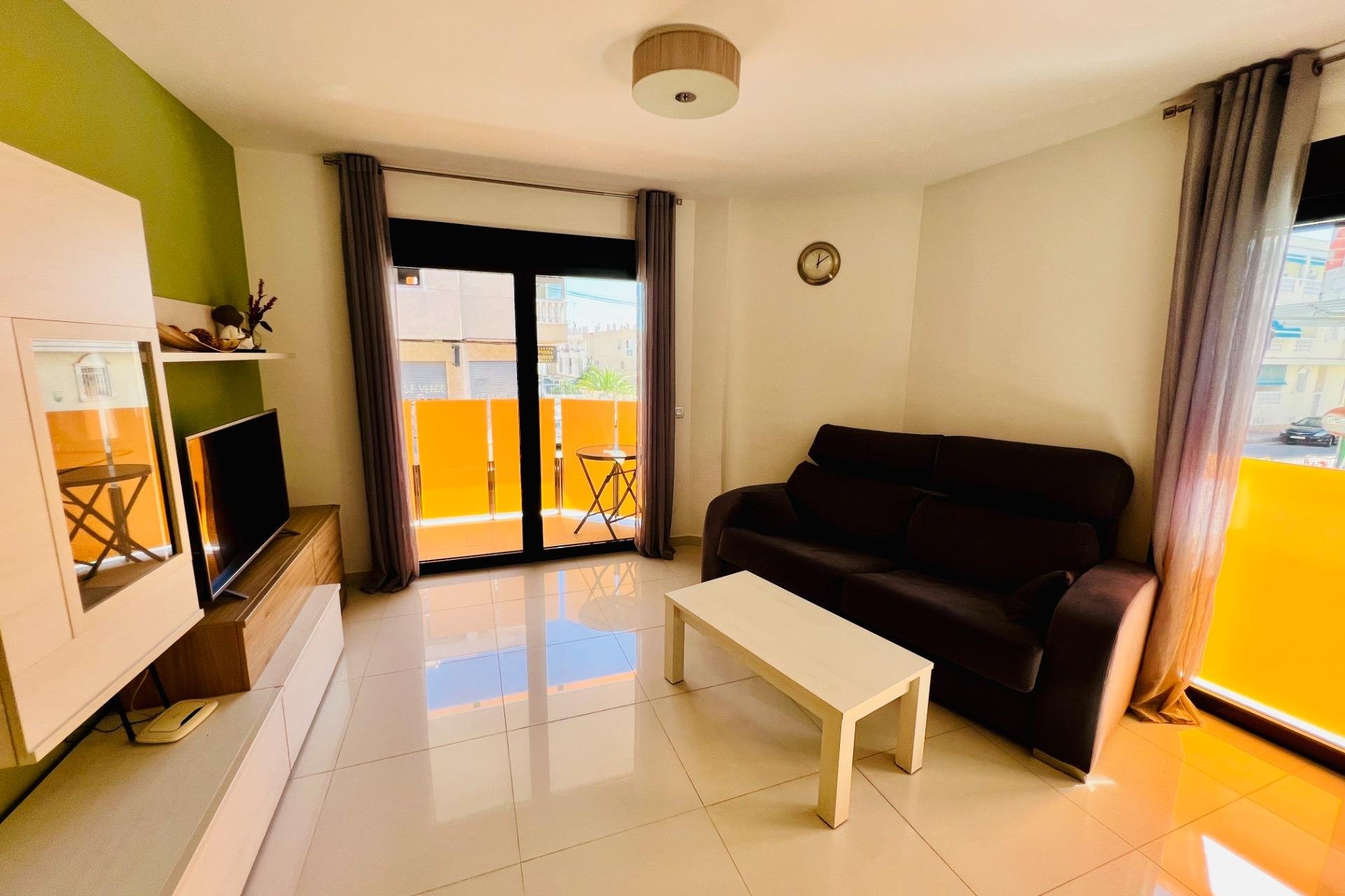 Segunda mano - Apartamento -
Torrevieja - Playa del Cura
