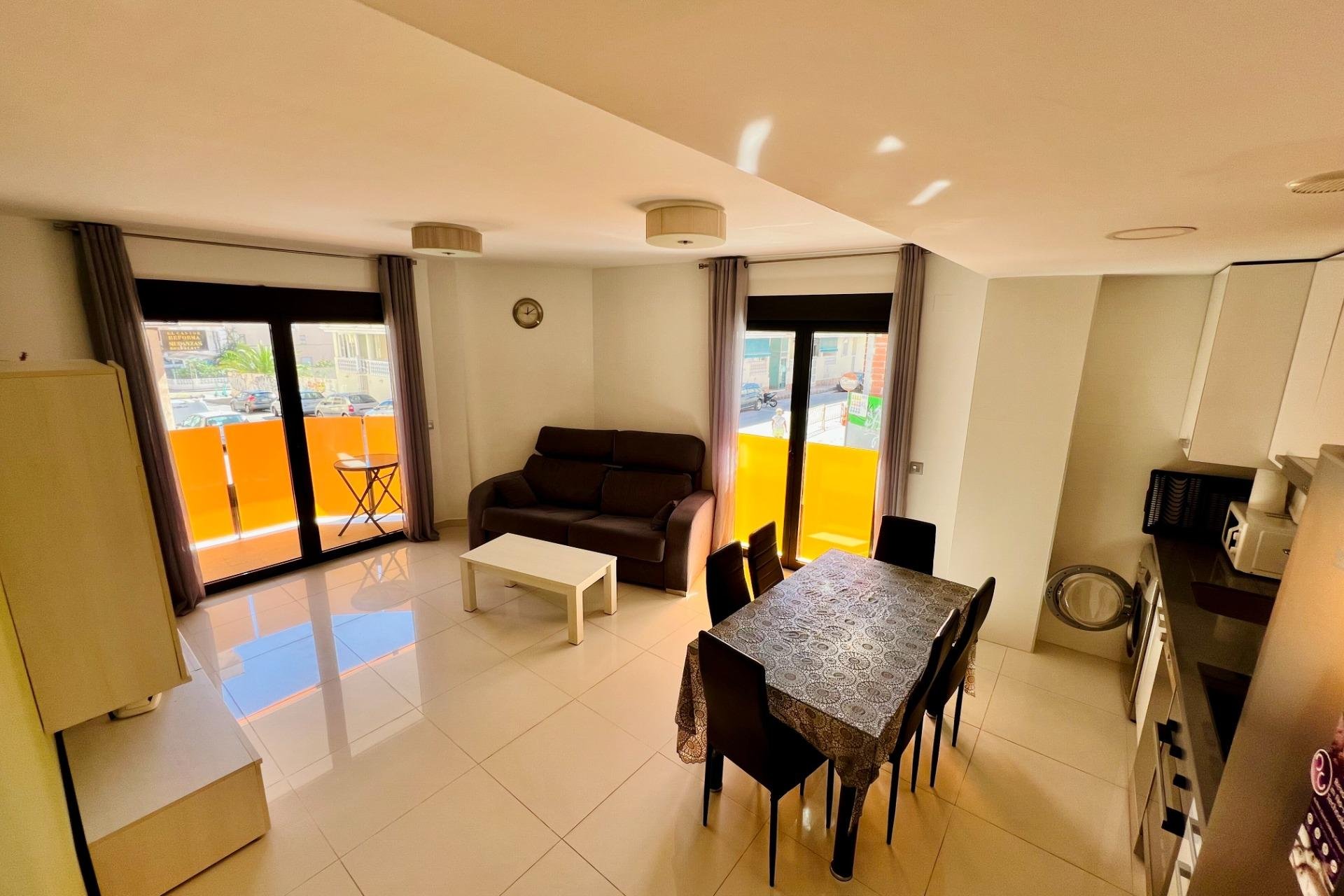Segunda mano - Apartamento -
Torrevieja - Playa del Cura
