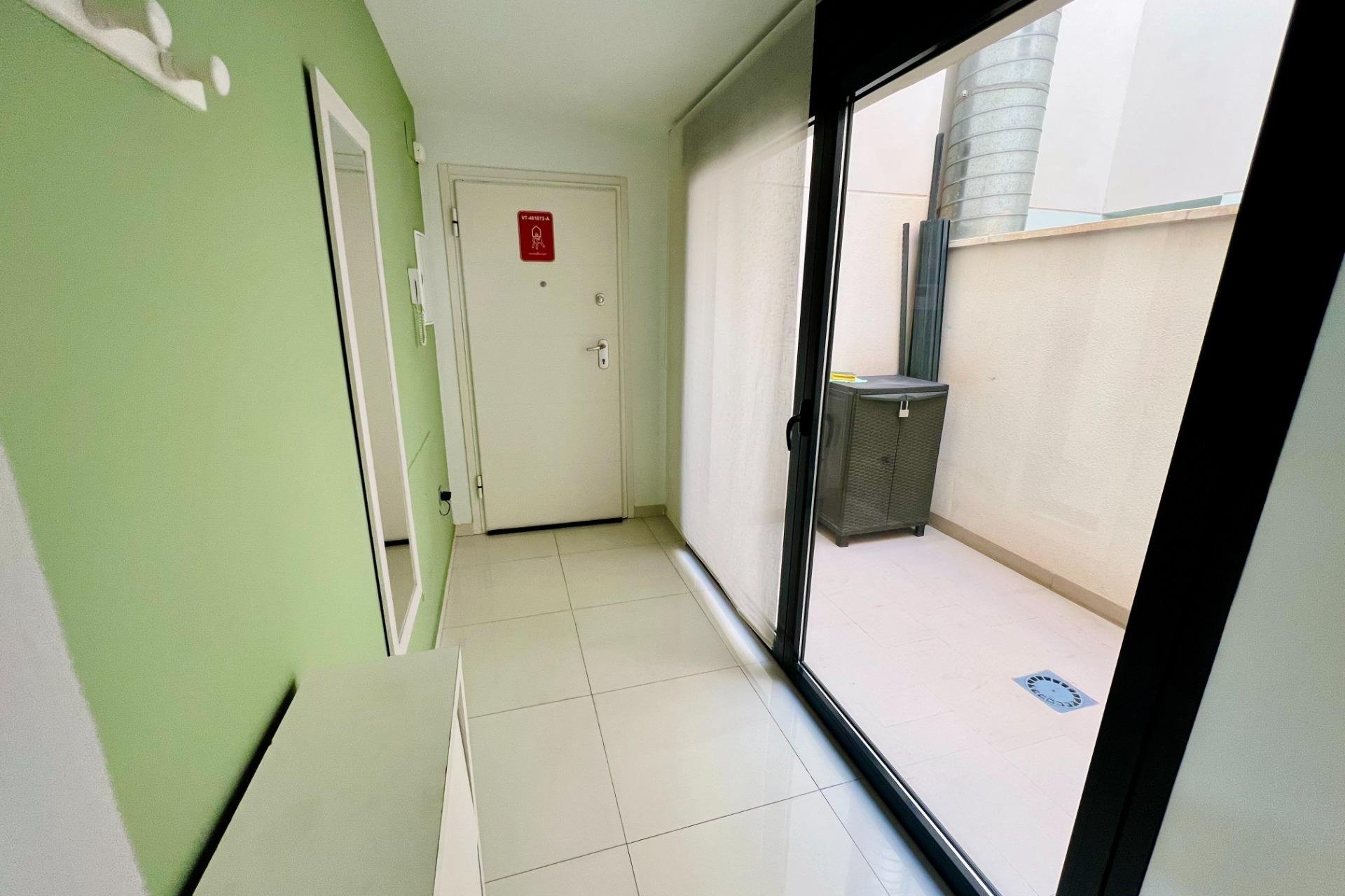 Segunda mano - Apartamento -
Torrevieja - Playa del Cura