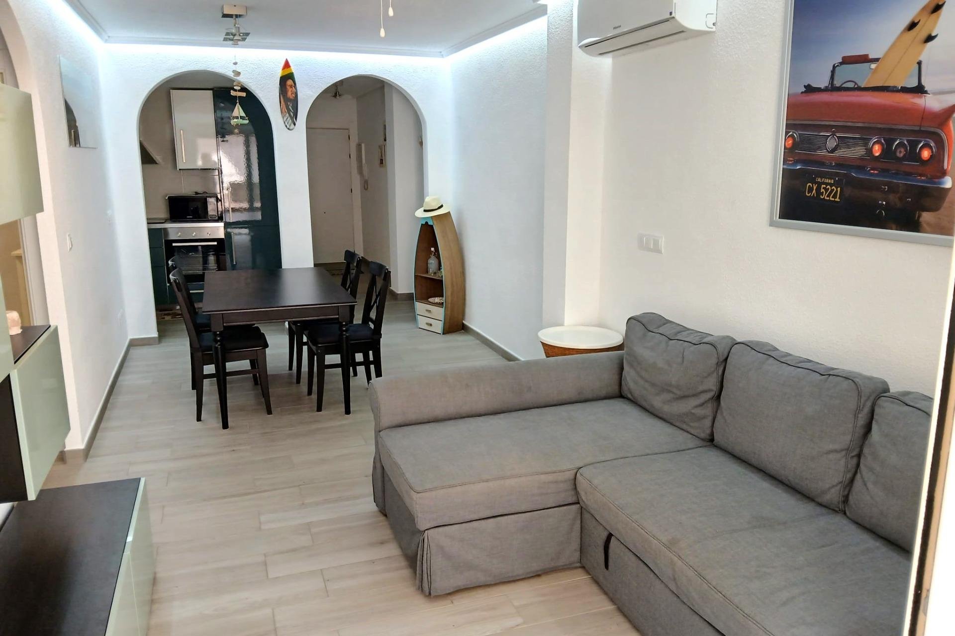 Segunda mano - Apartamento -
Torrevieja - Playa del Cura