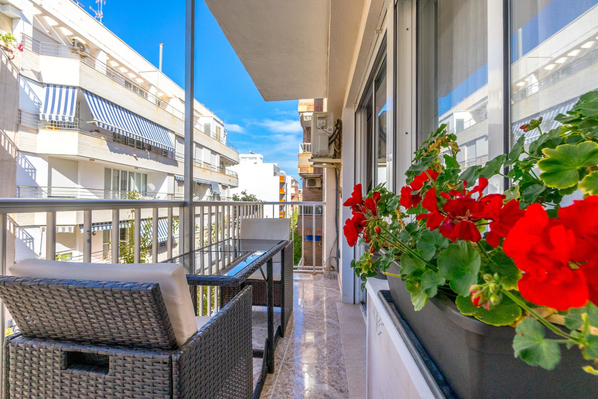 Segunda mano - Apartamento -
Torrevieja - Playa del Cura