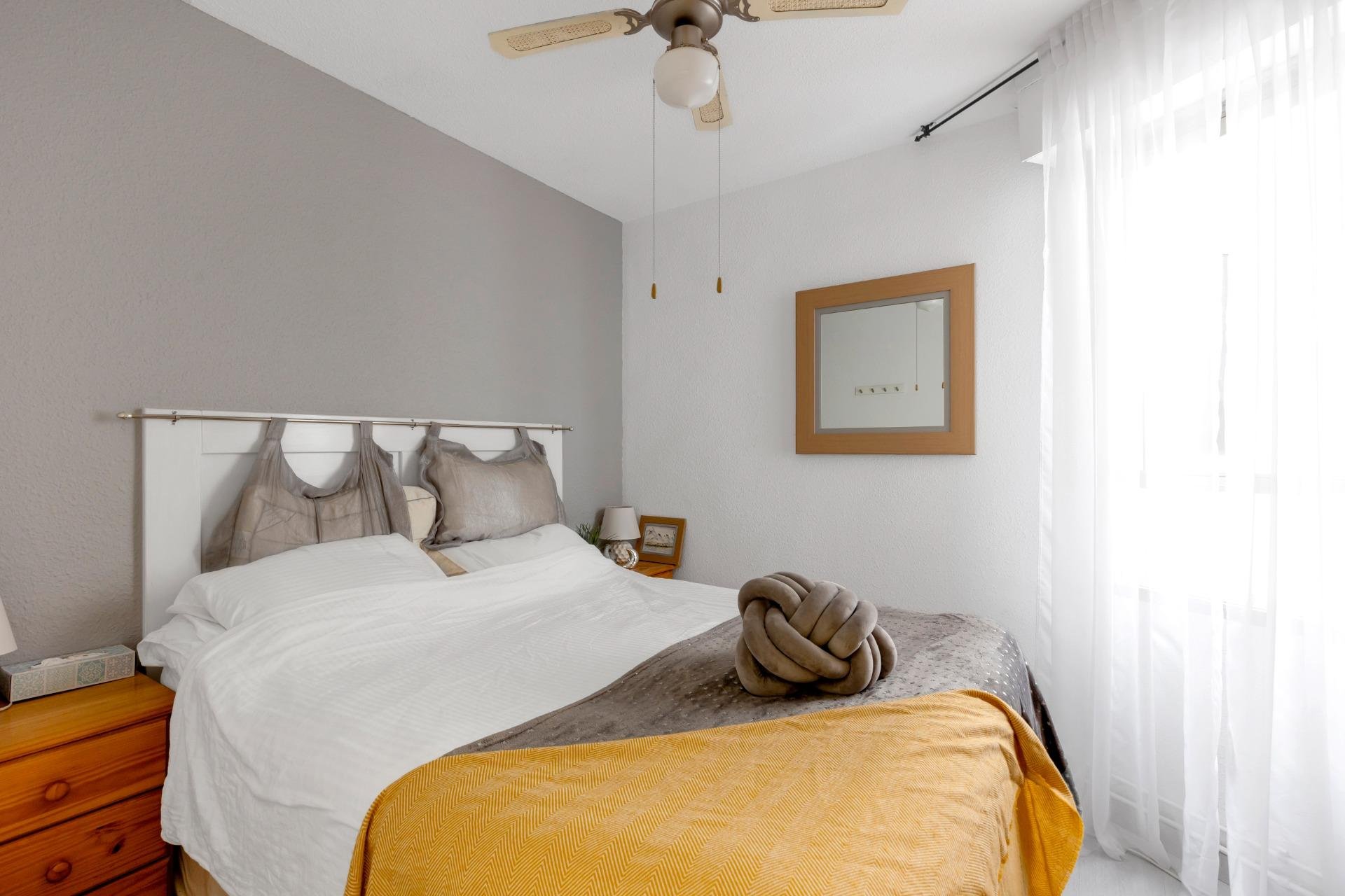 Segunda mano - Apartamento -
Torrevieja - Playa del Cura