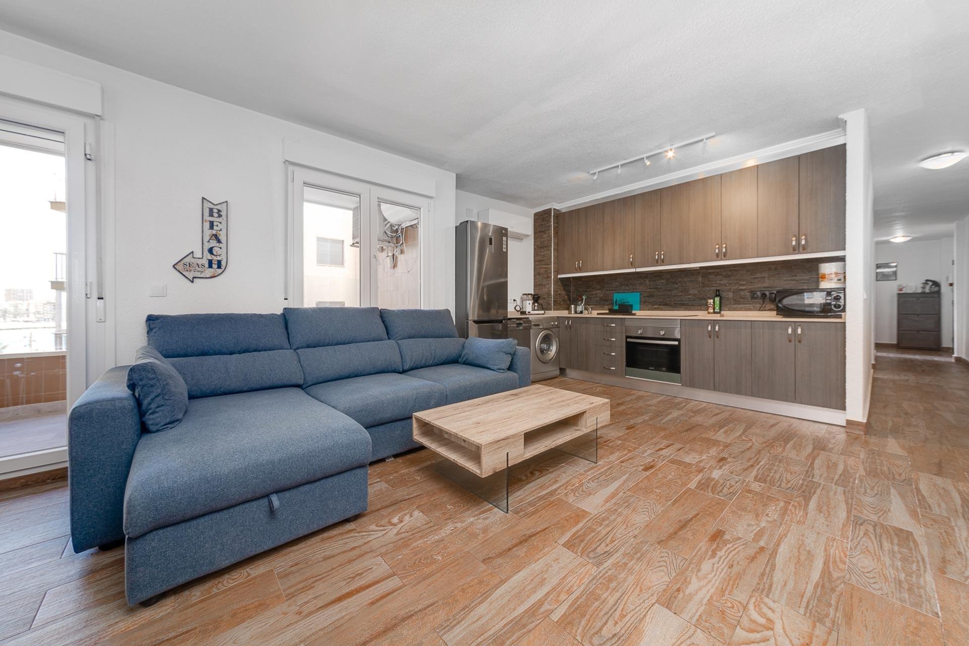 Segunda mano - Apartamento -
Torrevieja - Playa del Cura