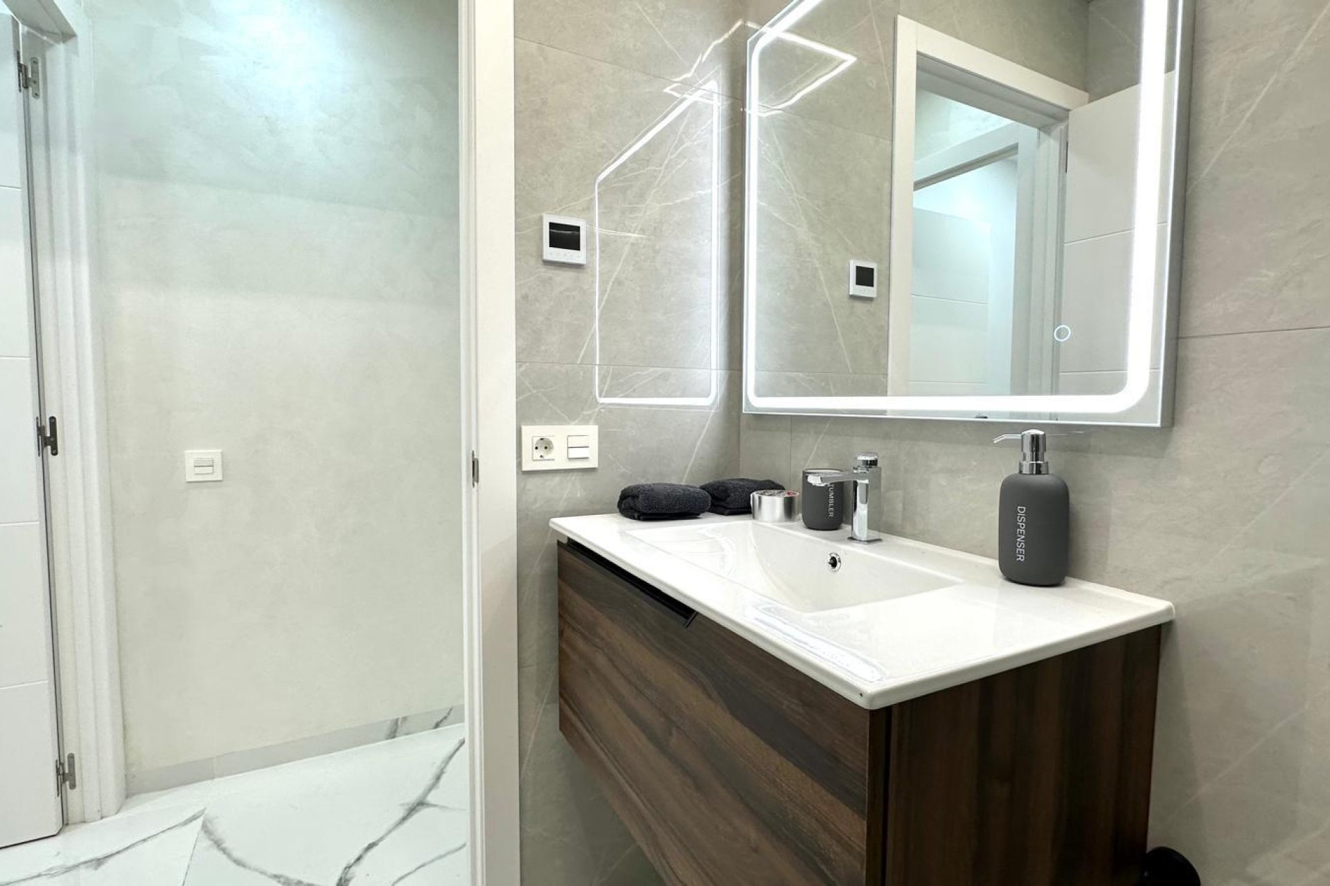 Segunda mano - Apartamento -
Torrevieja - Playa del Cura